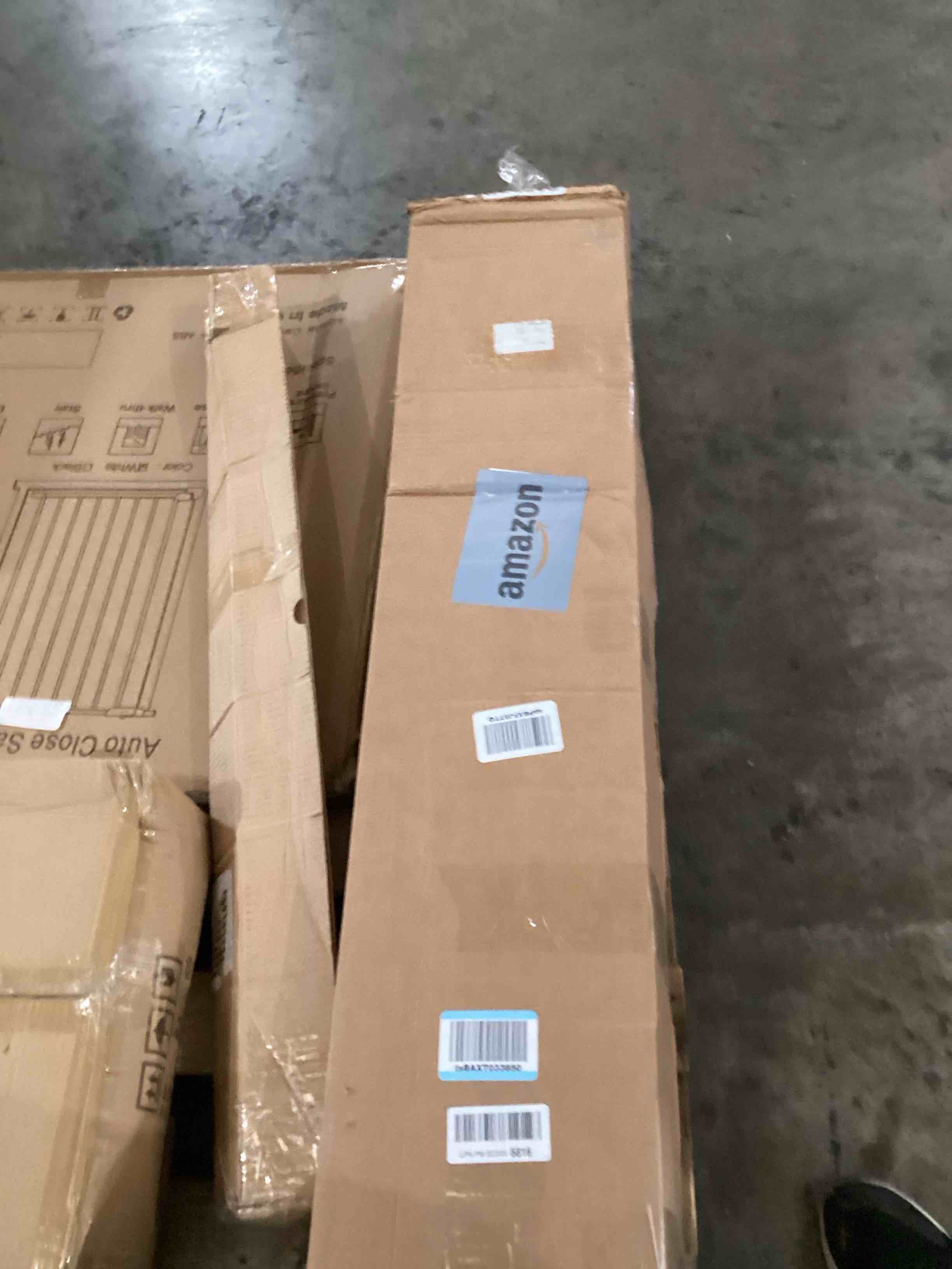 https://s3.amazonaws.com/lotting-images-prod/bidfta/YEL5711565_1725886562159.jpeg