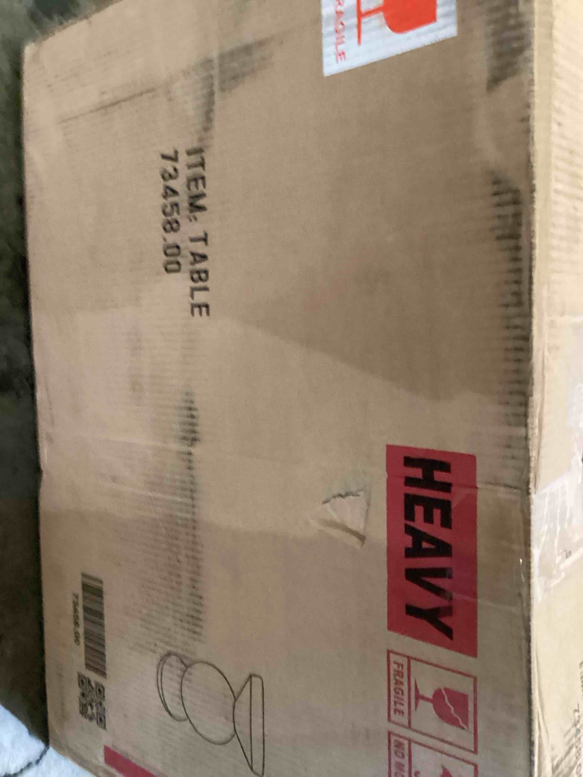 https://s3.amazonaws.com/lotting-images-prod/bidfta/YEL5711583_1725901301376.jpeg