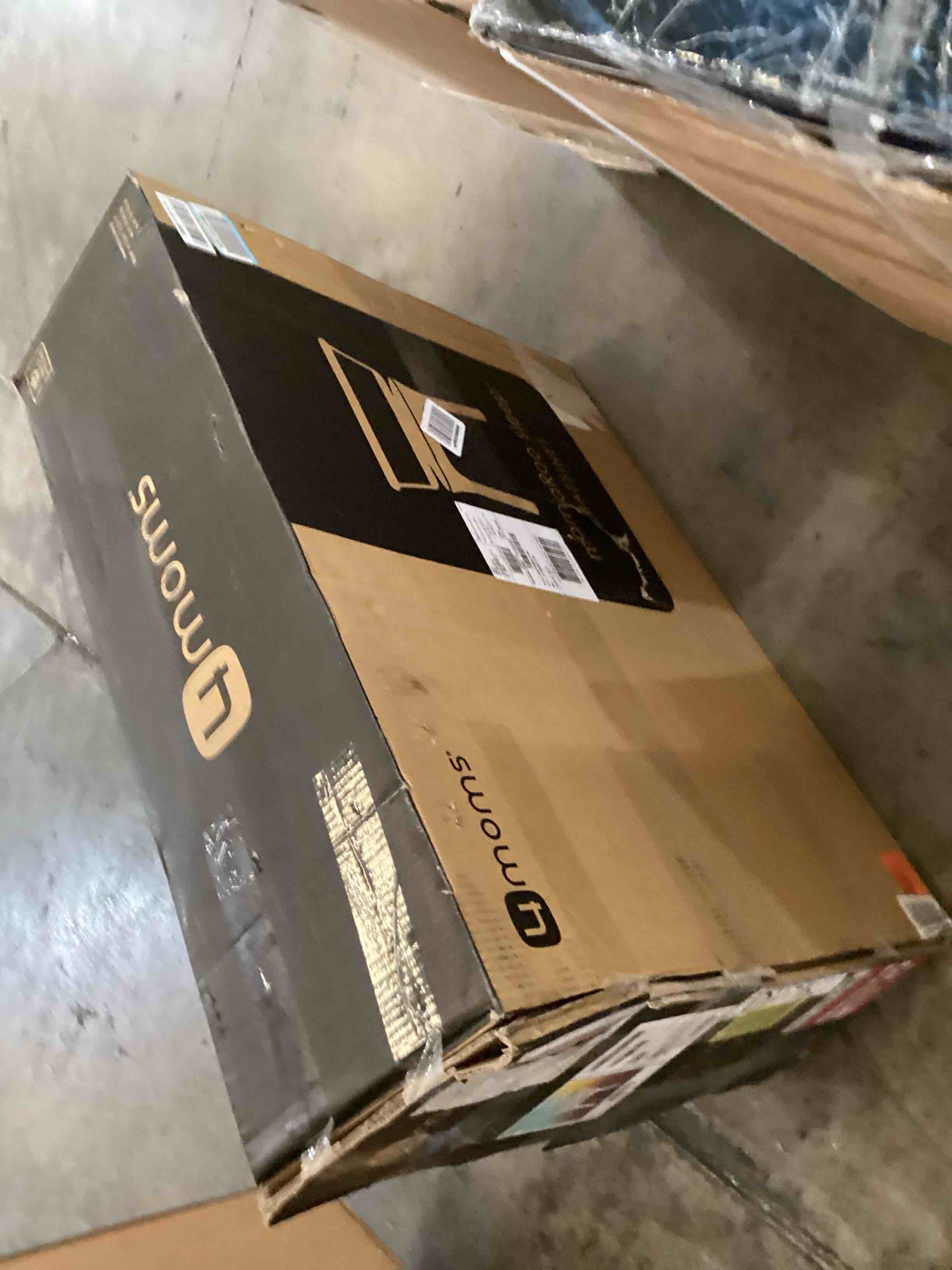 https://s3.amazonaws.com/lotting-images-prod/bidfta/YEL5711686_1725989466543.jpeg