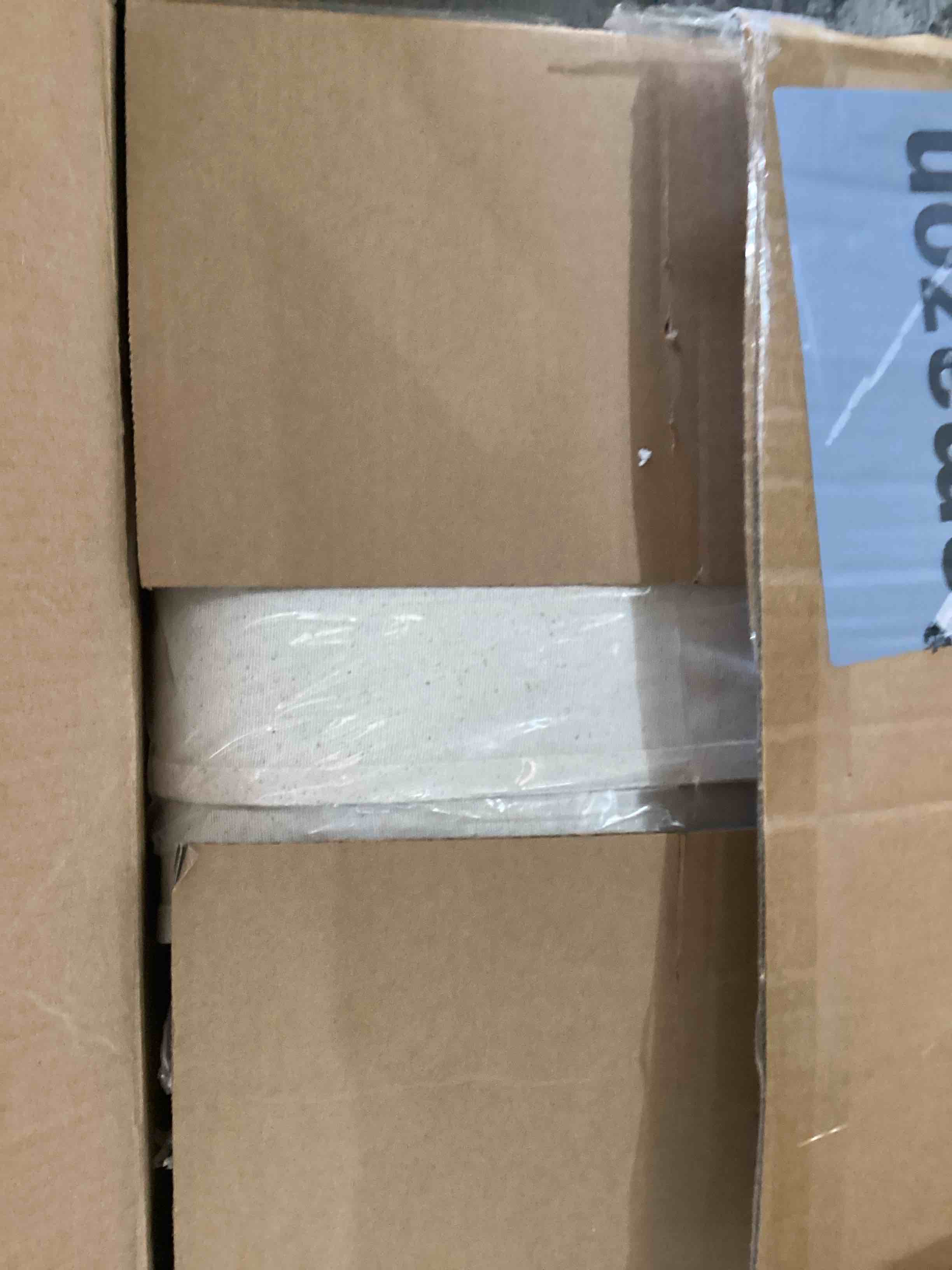 https://s3.amazonaws.com/lotting-images-prod/bidfta/YEL5715894_1717425227207.jpeg