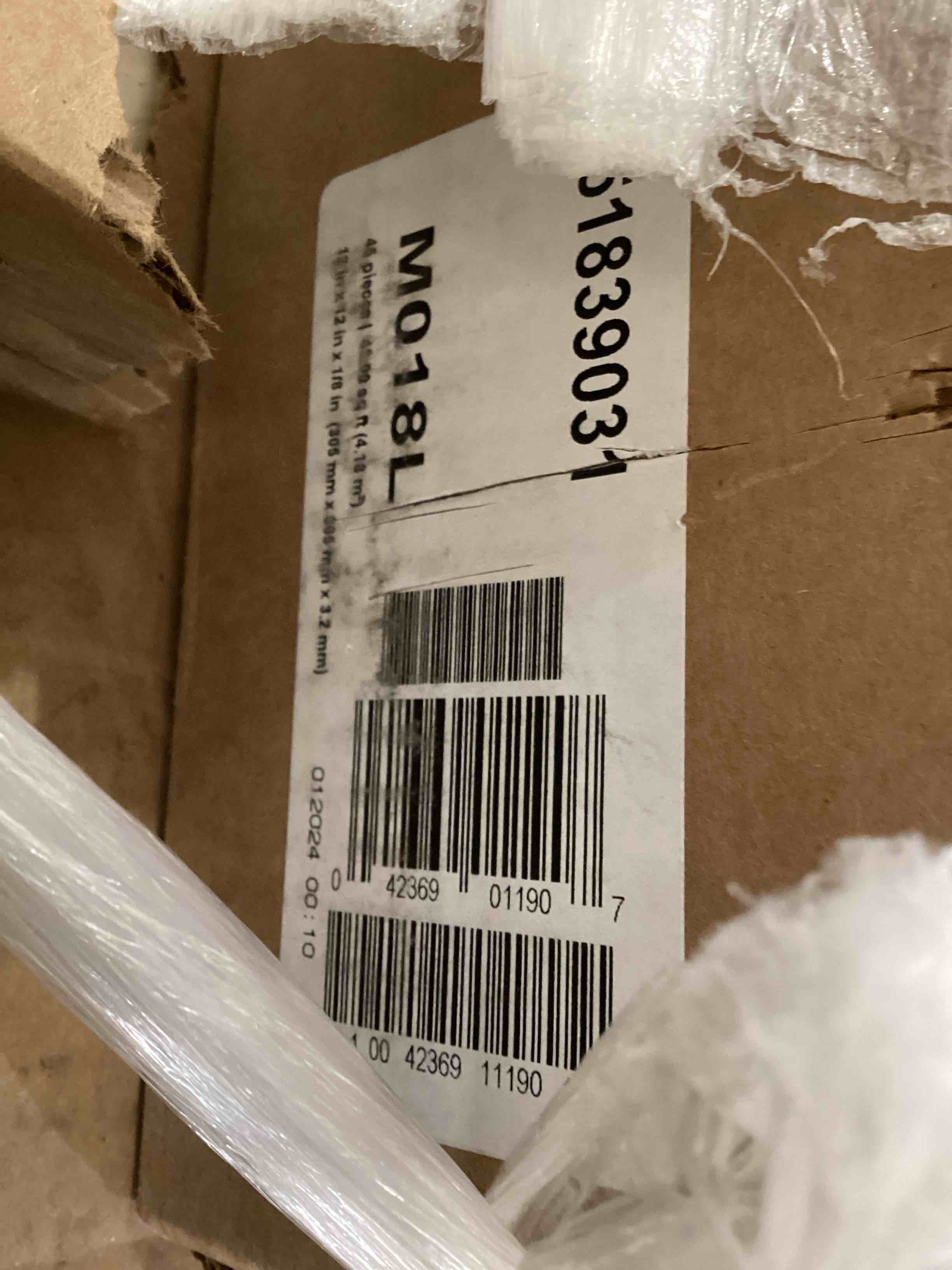 https://s3.amazonaws.com/lotting-images-prod/bidfta/YEL5716025_1717767119141.jpeg