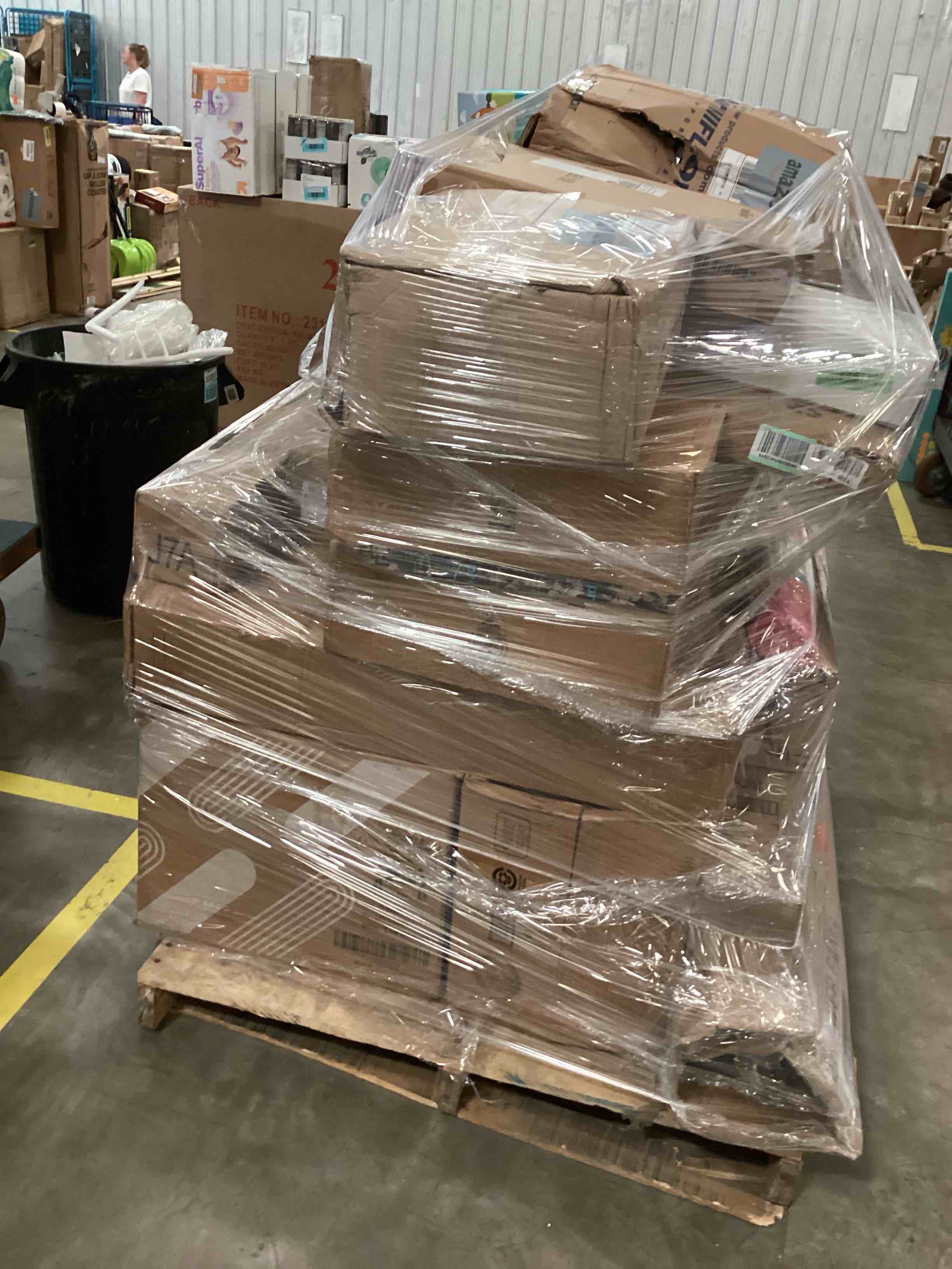 https://s3.amazonaws.com/lotting-images-prod/bidfta/YEL5717468_1716581300481.jpeg