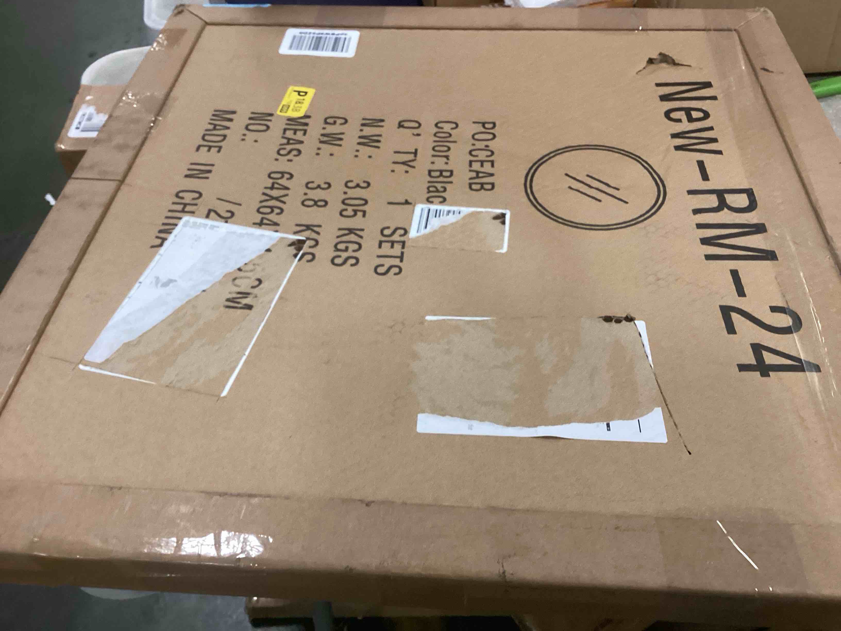 https://s3.amazonaws.com/lotting-images-prod/bidfta/YEL5720142_1710766100611.jpeg