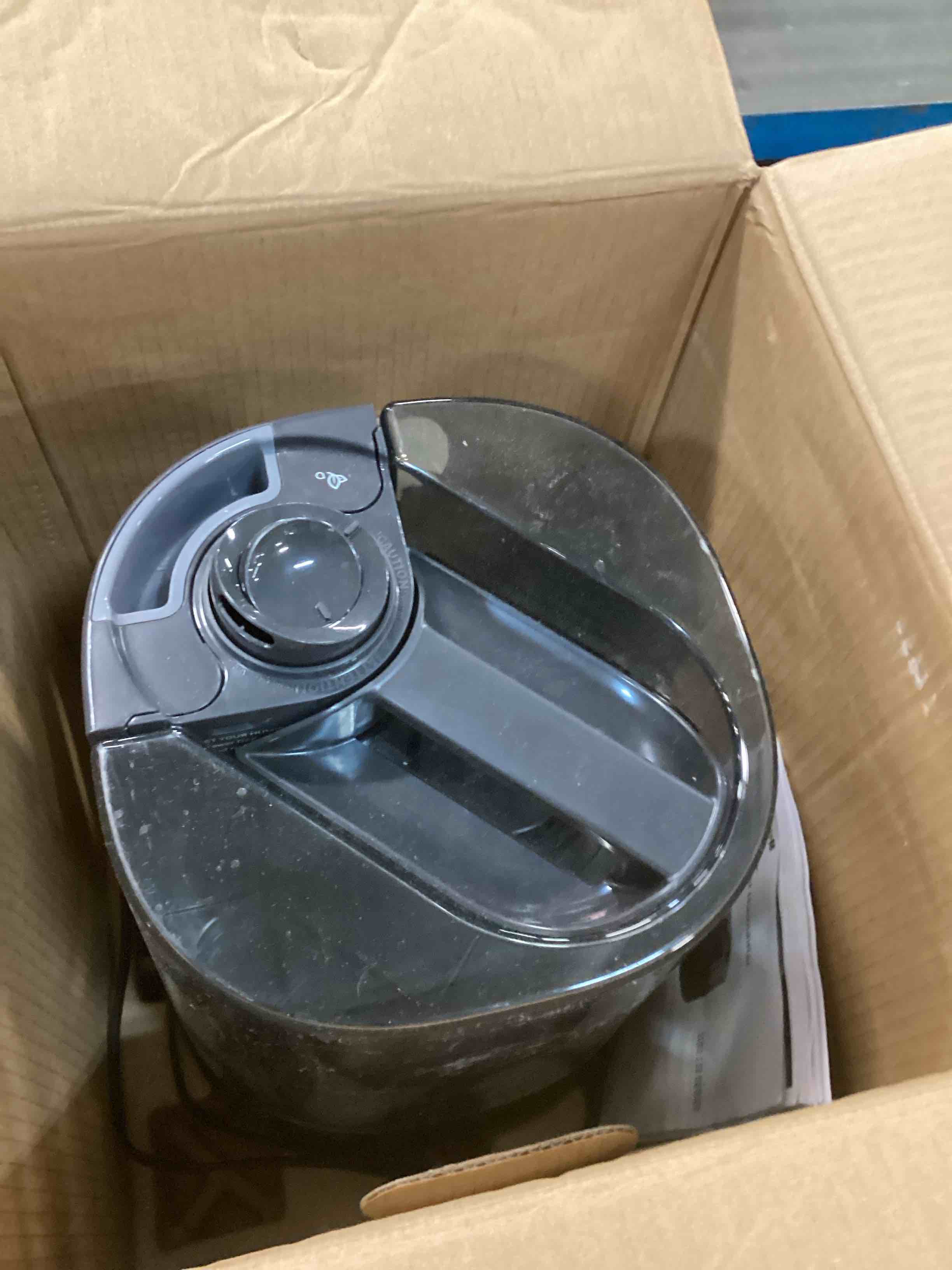 https://s3.amazonaws.com/lotting-images-prod/bidfta/YEL5721499_1710346782302.jpeg