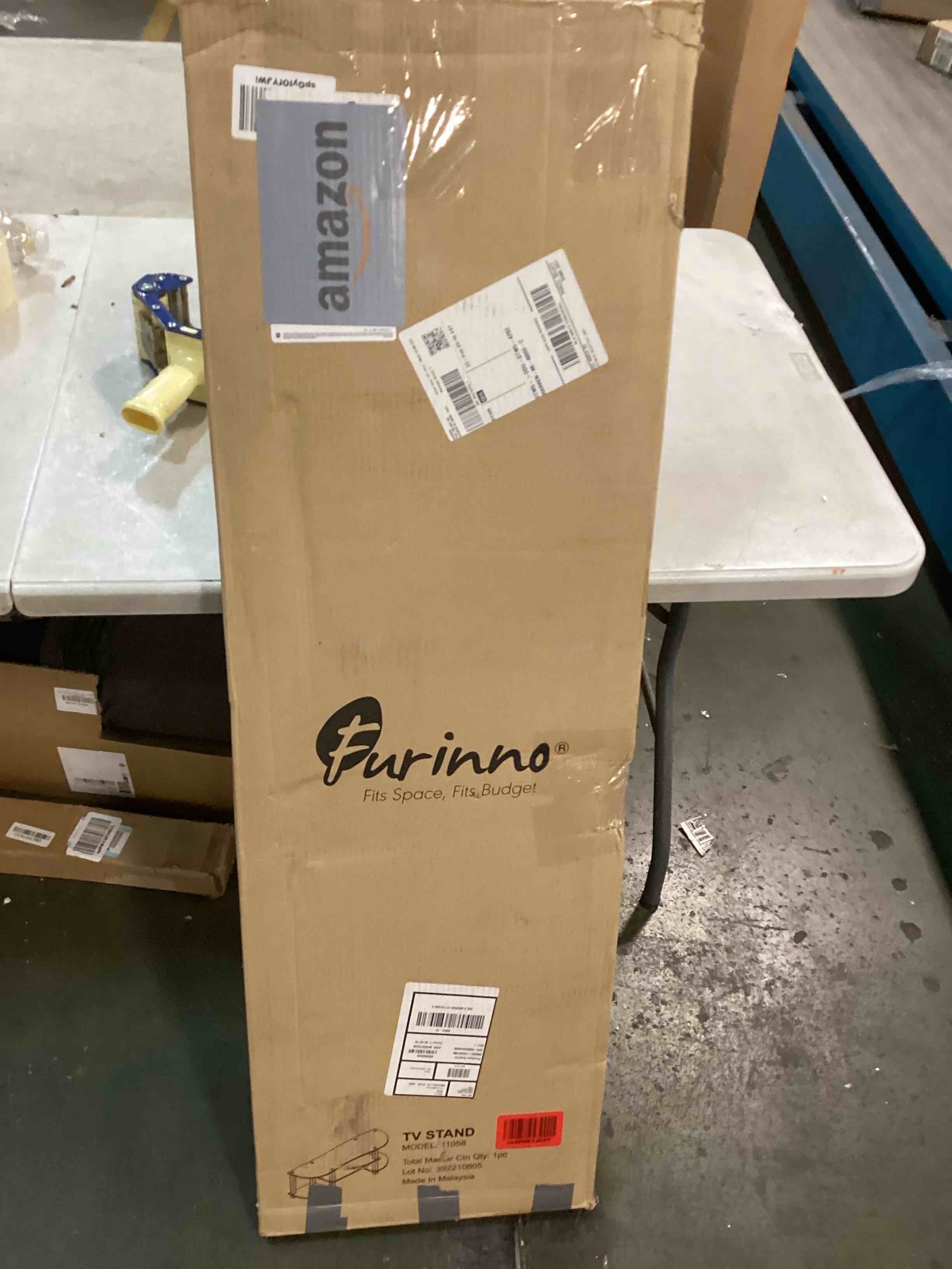 https://s3.amazonaws.com/lotting-images-prod/bidfta/YEL5721803_1710440618202.jpeg