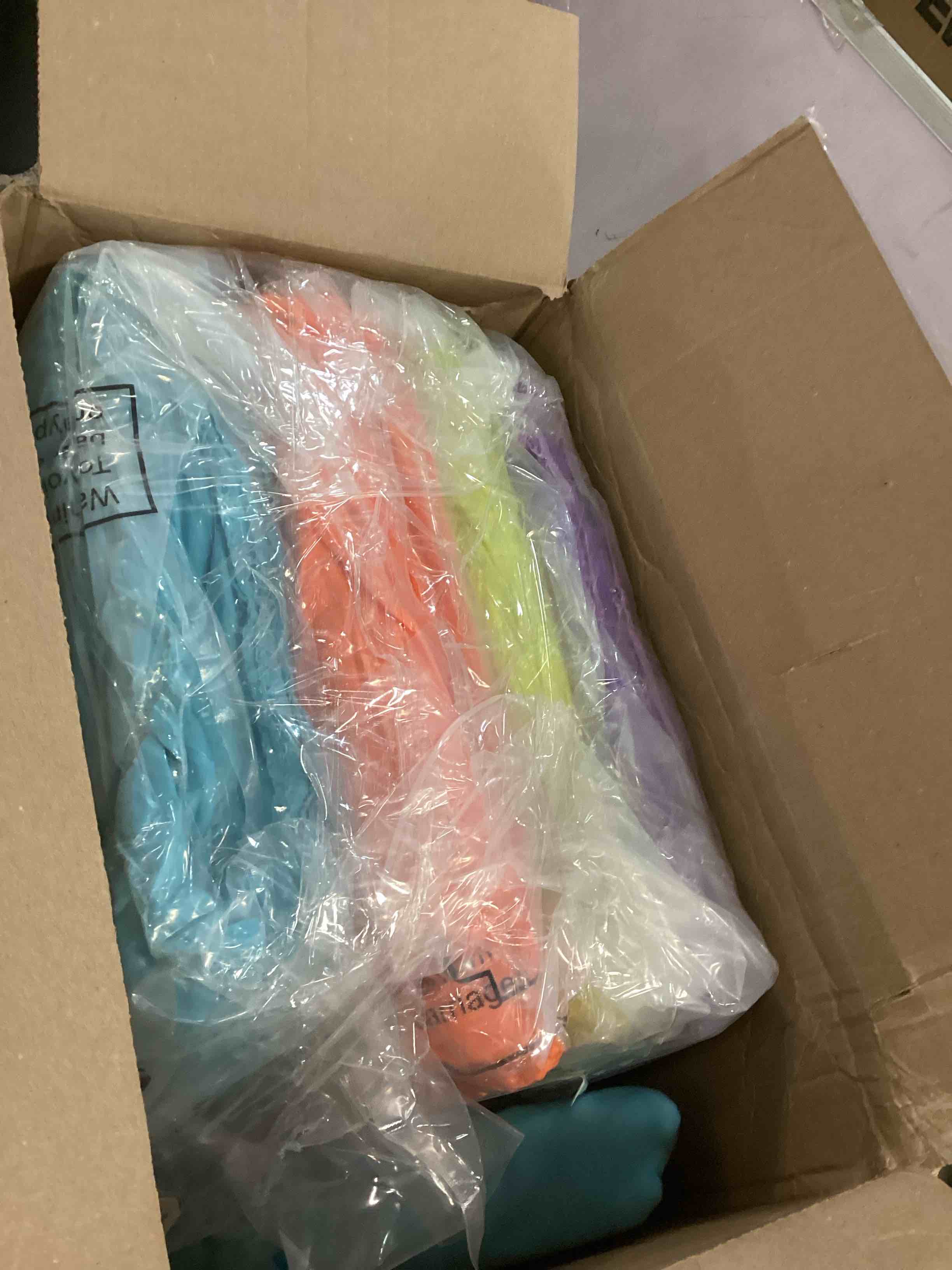 https://s3.amazonaws.com/lotting-images-prod/bidfta/YEL5722343_1710788032938.jpeg