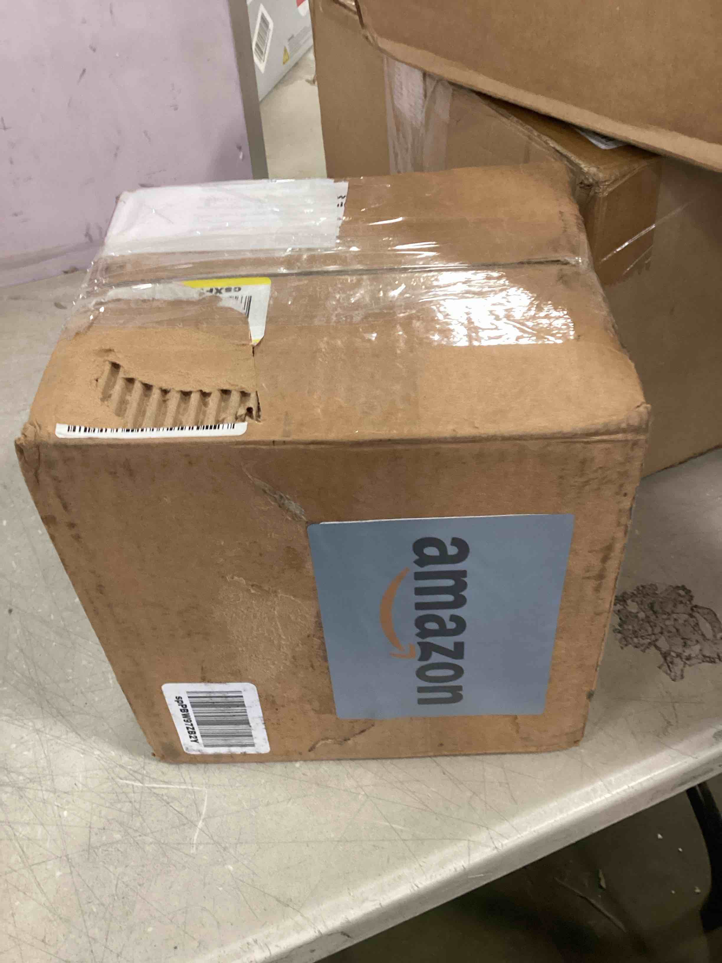 https://s3.amazonaws.com/lotting-images-prod/bidfta/YEL5722782_1710945780716.jpeg