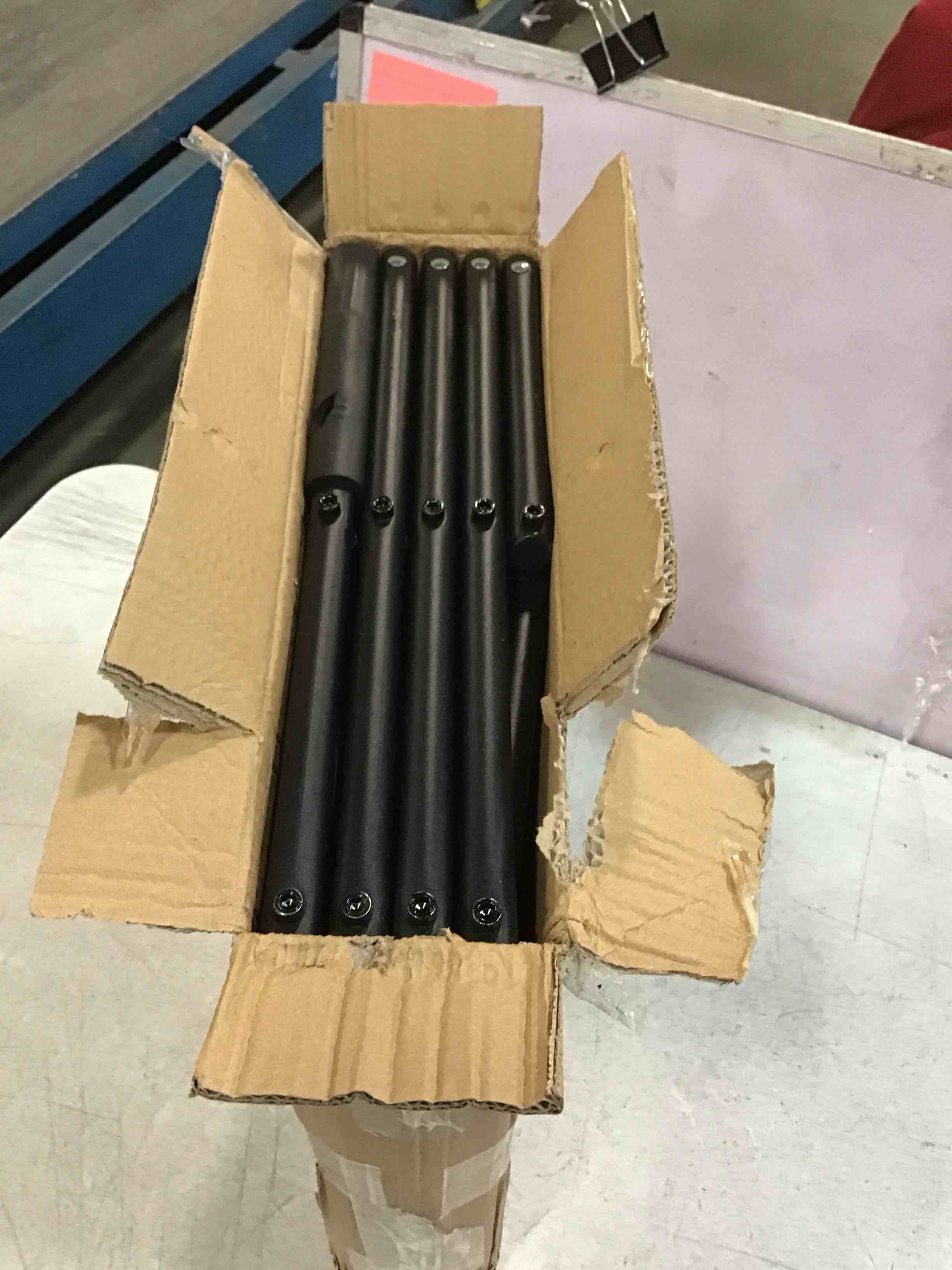 https://s3.amazonaws.com/lotting-images-prod/bidfta/YEL5722954_1710358537656.jpeg