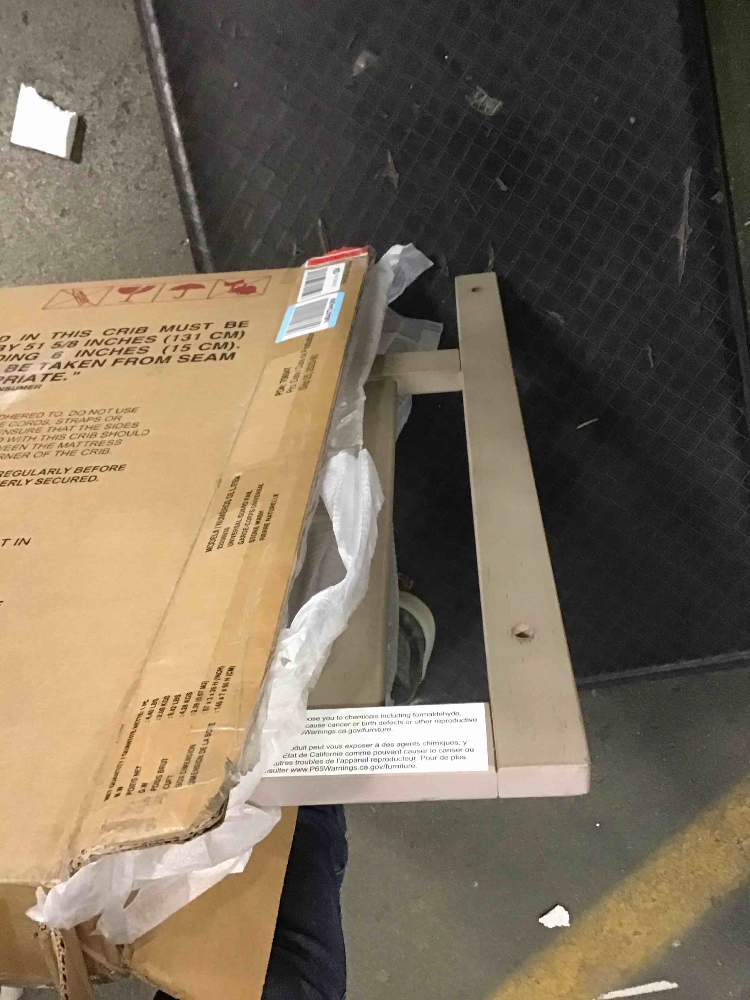 https://s3.amazonaws.com/lotting-images-prod/bidfta/YEL5724370_1711136019232.jpeg