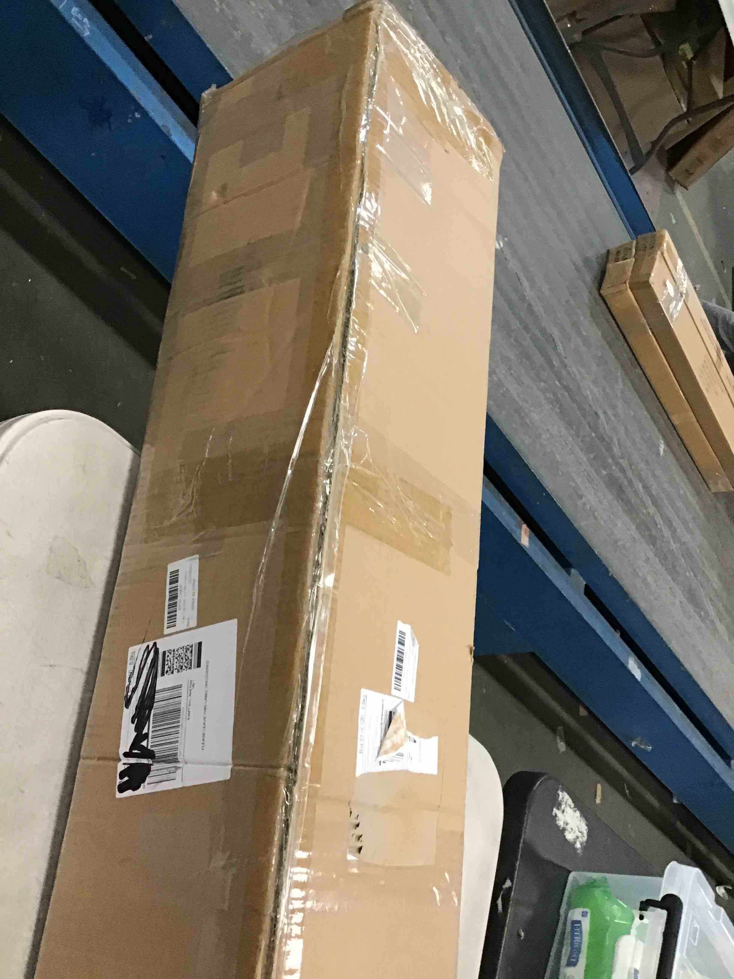 https://s3.amazonaws.com/lotting-images-prod/bidfta/YEL5726928_1710792556907.jpeg