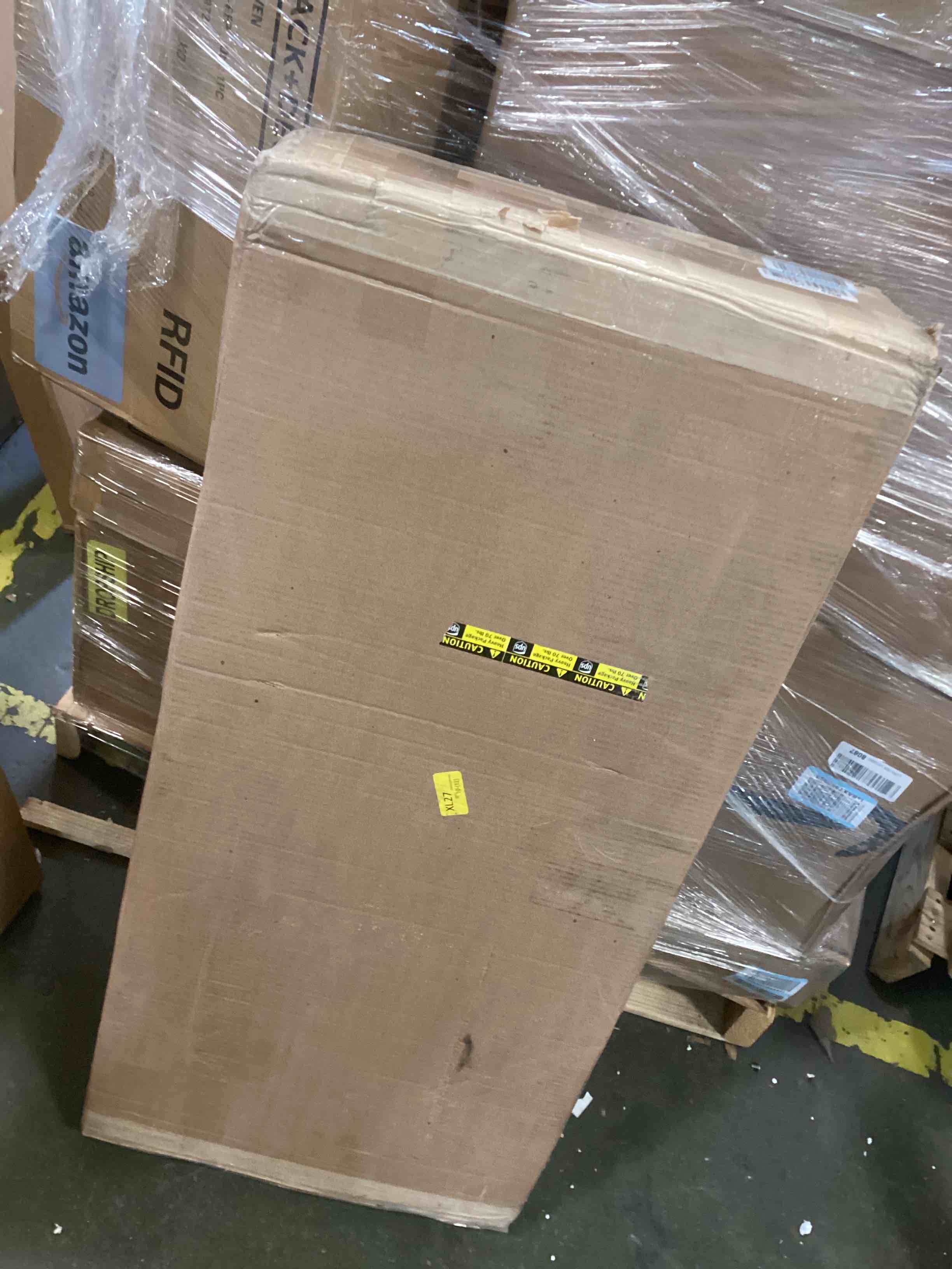 https://s3.amazonaws.com/lotting-images-prod/bidfta/YEL5731268_1710870584386.jpeg