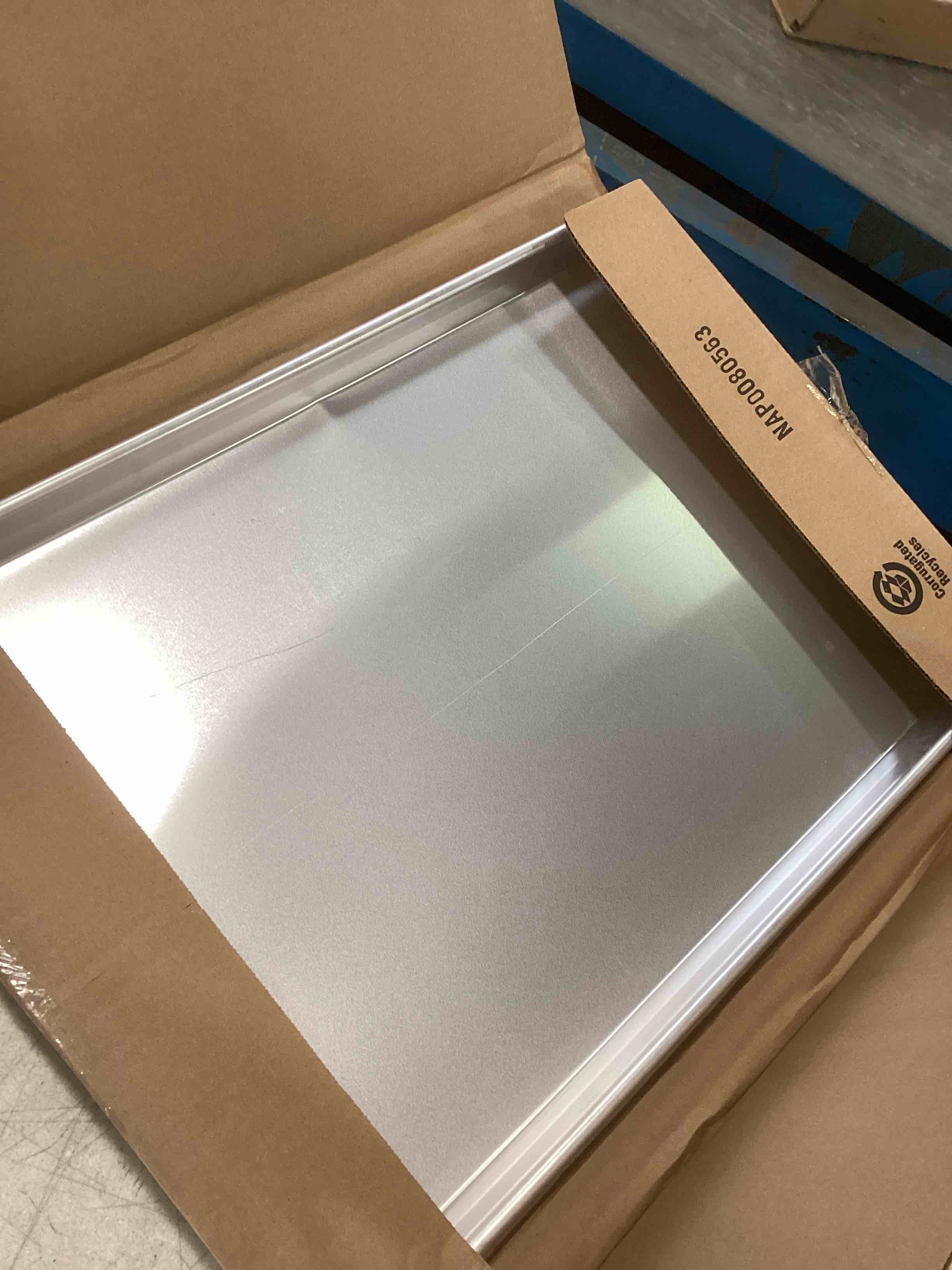 https://s3.amazonaws.com/lotting-images-prod/bidfta/YEL5731512_1710948385526.jpeg