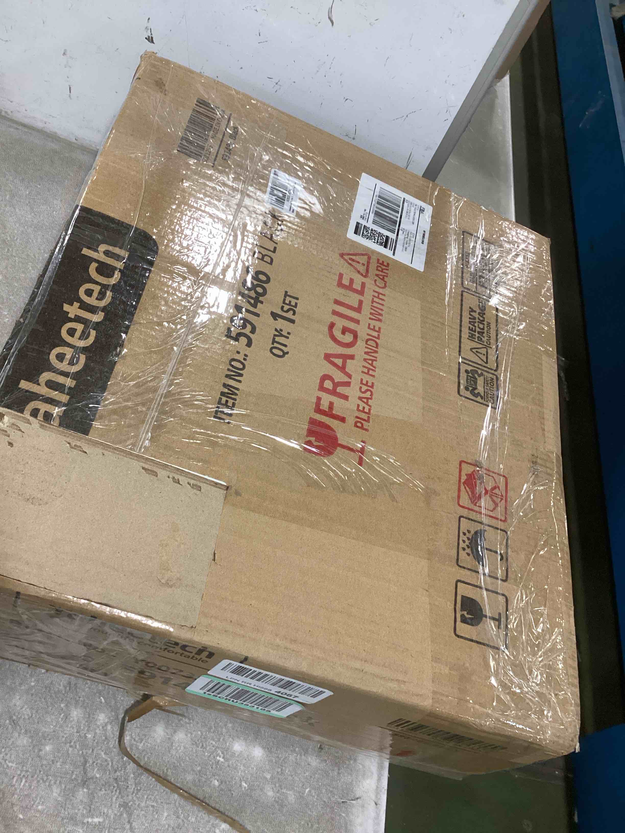 https://s3.amazonaws.com/lotting-images-prod/bidfta/YEL5731998_1709988940269.jpeg
