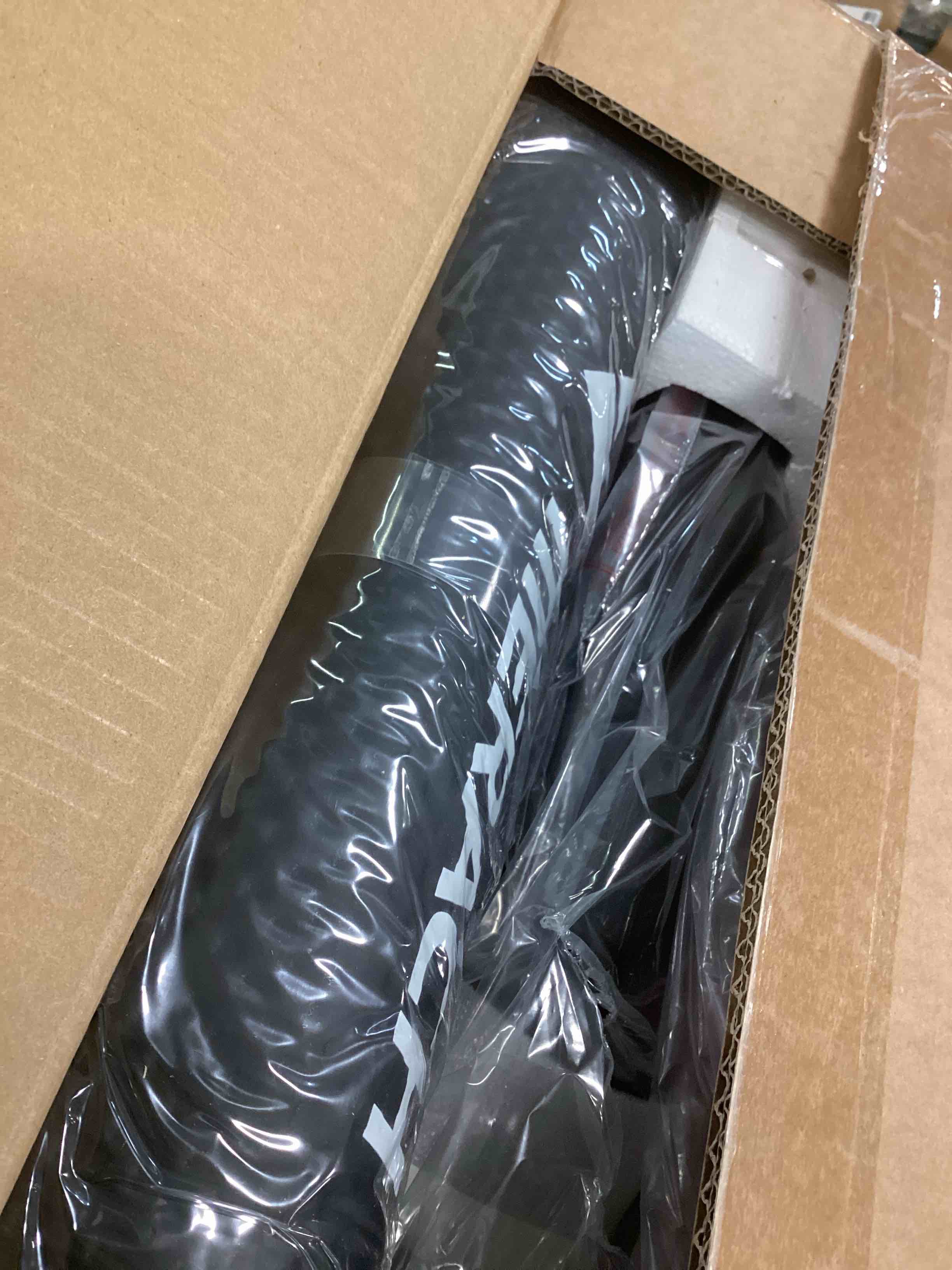 https://s3.amazonaws.com/lotting-images-prod/bidfta/YEL5732443_1710250355982.jpeg