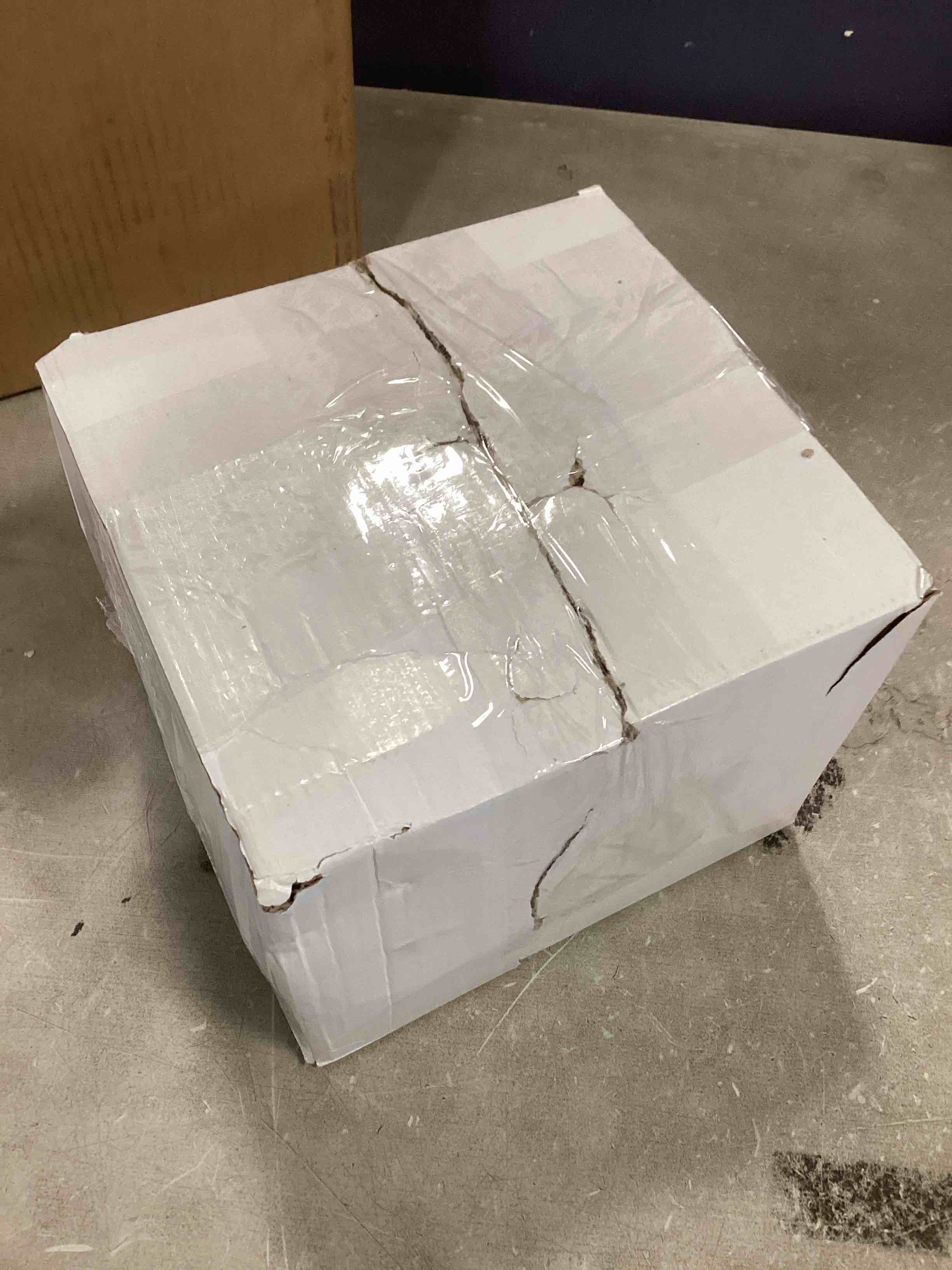 https://s3.amazonaws.com/lotting-images-prod/bidfta/YEL5732471_1710254629645.jpeg