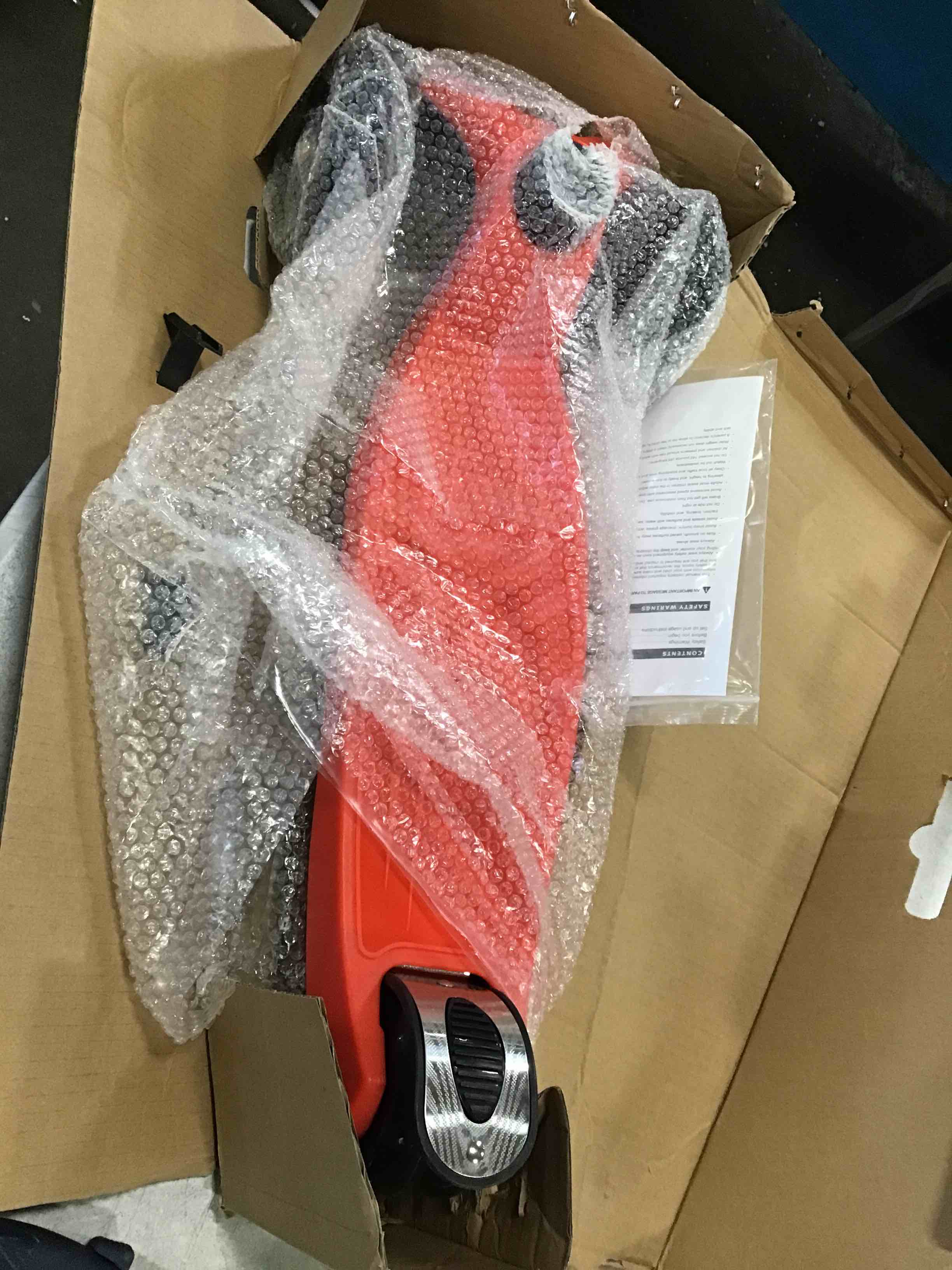 https://s3.amazonaws.com/lotting-images-prod/bidfta/YEL5733885_1710260200316.jpeg