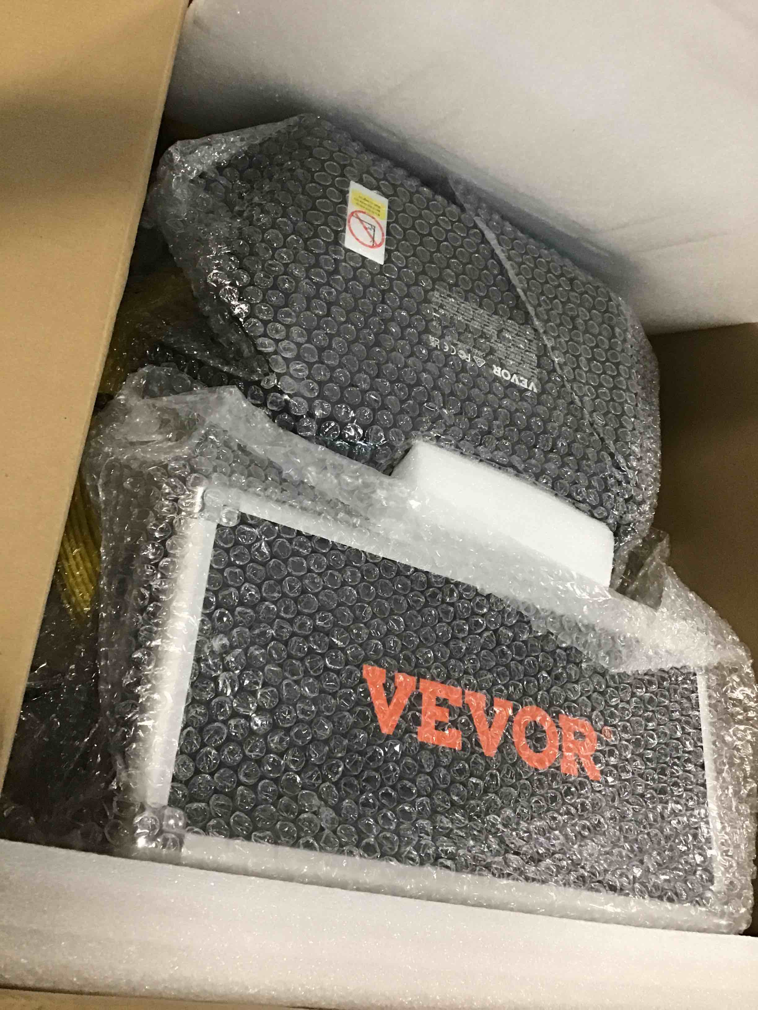 https://s3.amazonaws.com/lotting-images-prod/bidfta/YEL5734294_1710347319853.jpeg