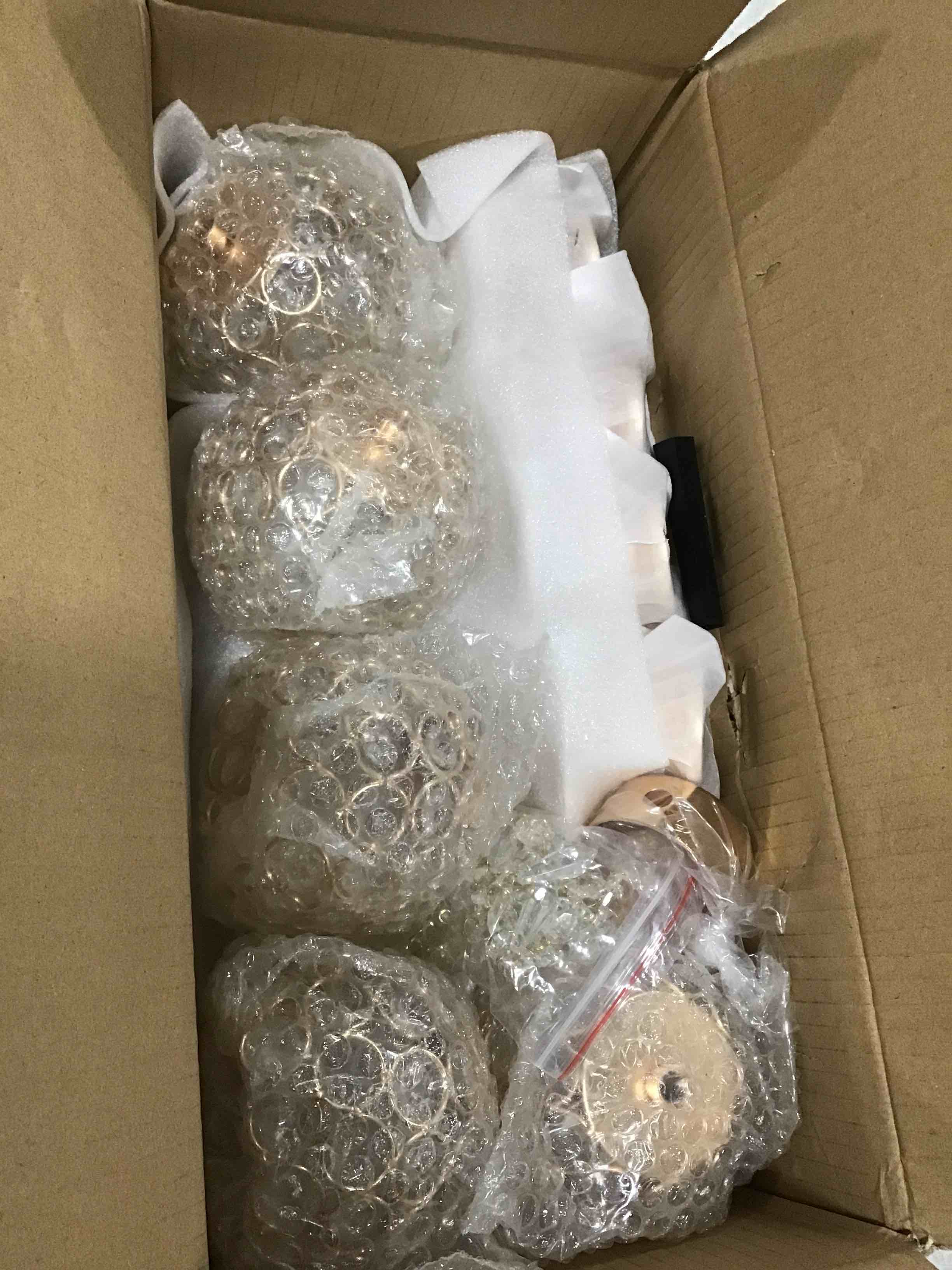 https://s3.amazonaws.com/lotting-images-prod/bidfta/YEL5735754_1710326612463.jpeg