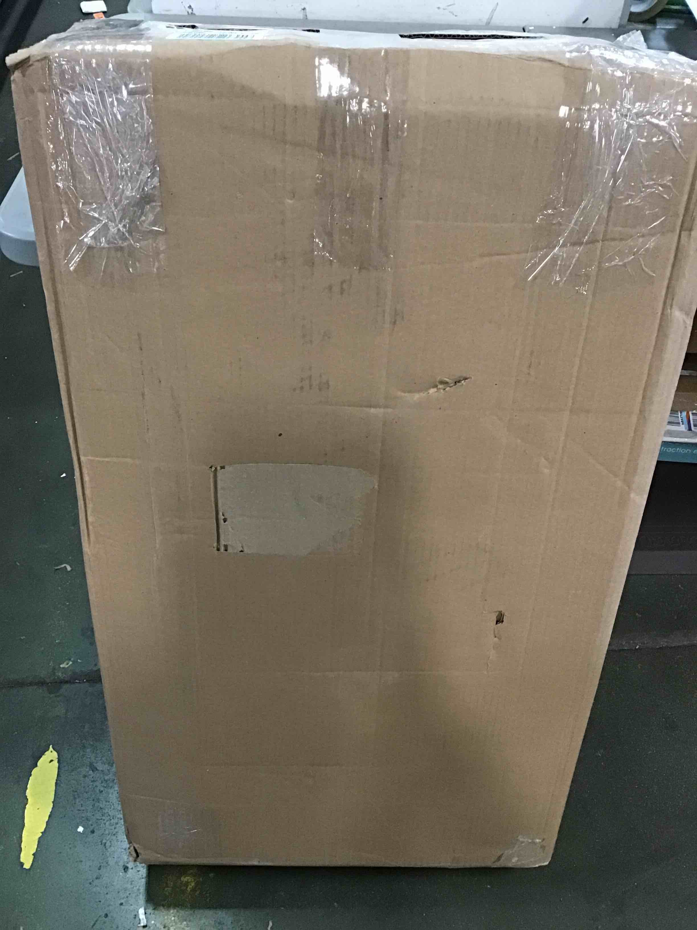 https://s3.amazonaws.com/lotting-images-prod/bidfta/YEL5737388_1711984121625.jpeg