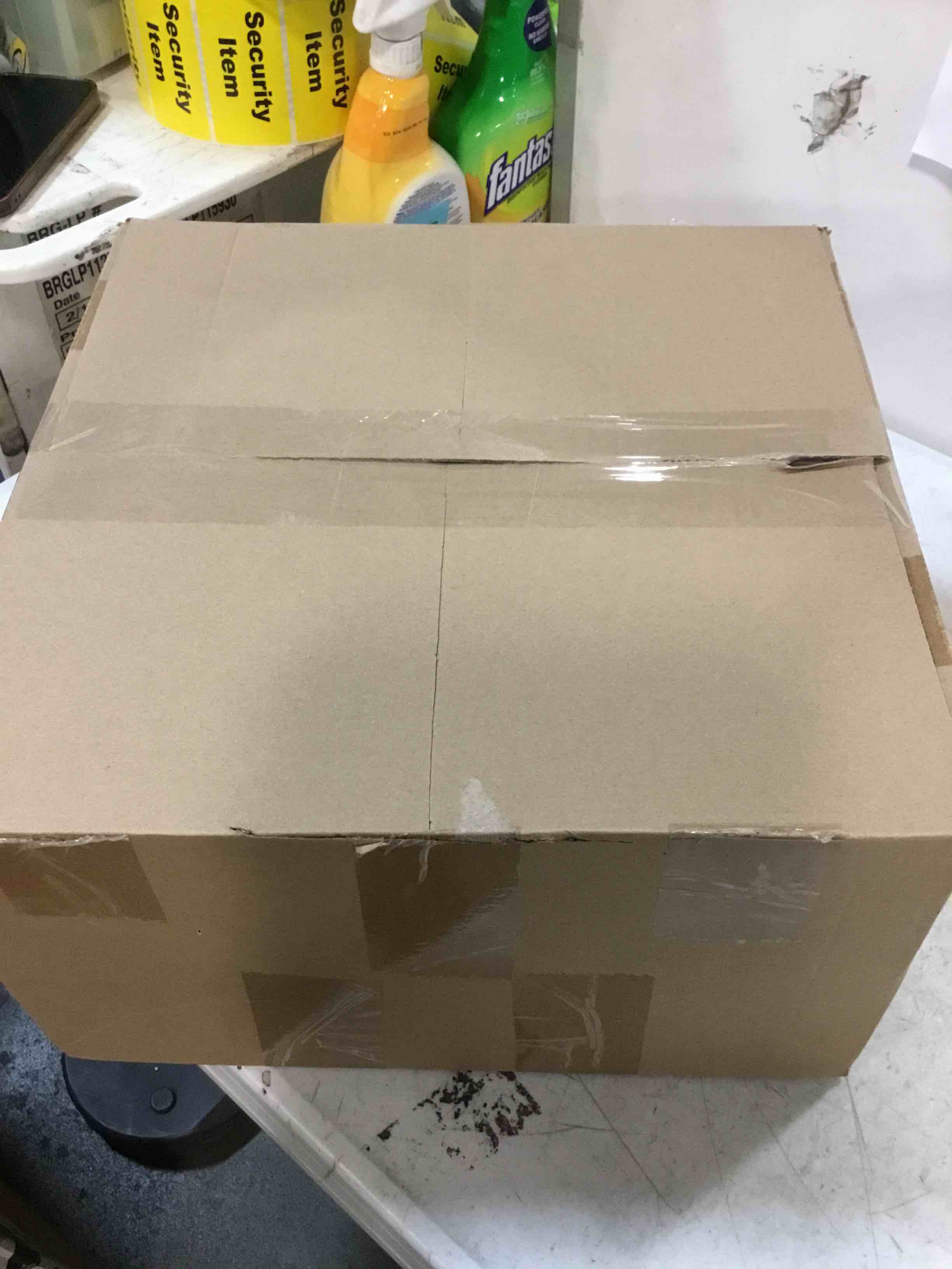 https://s3.amazonaws.com/lotting-images-prod/bidfta/YEL5737753_1712156027401.jpeg