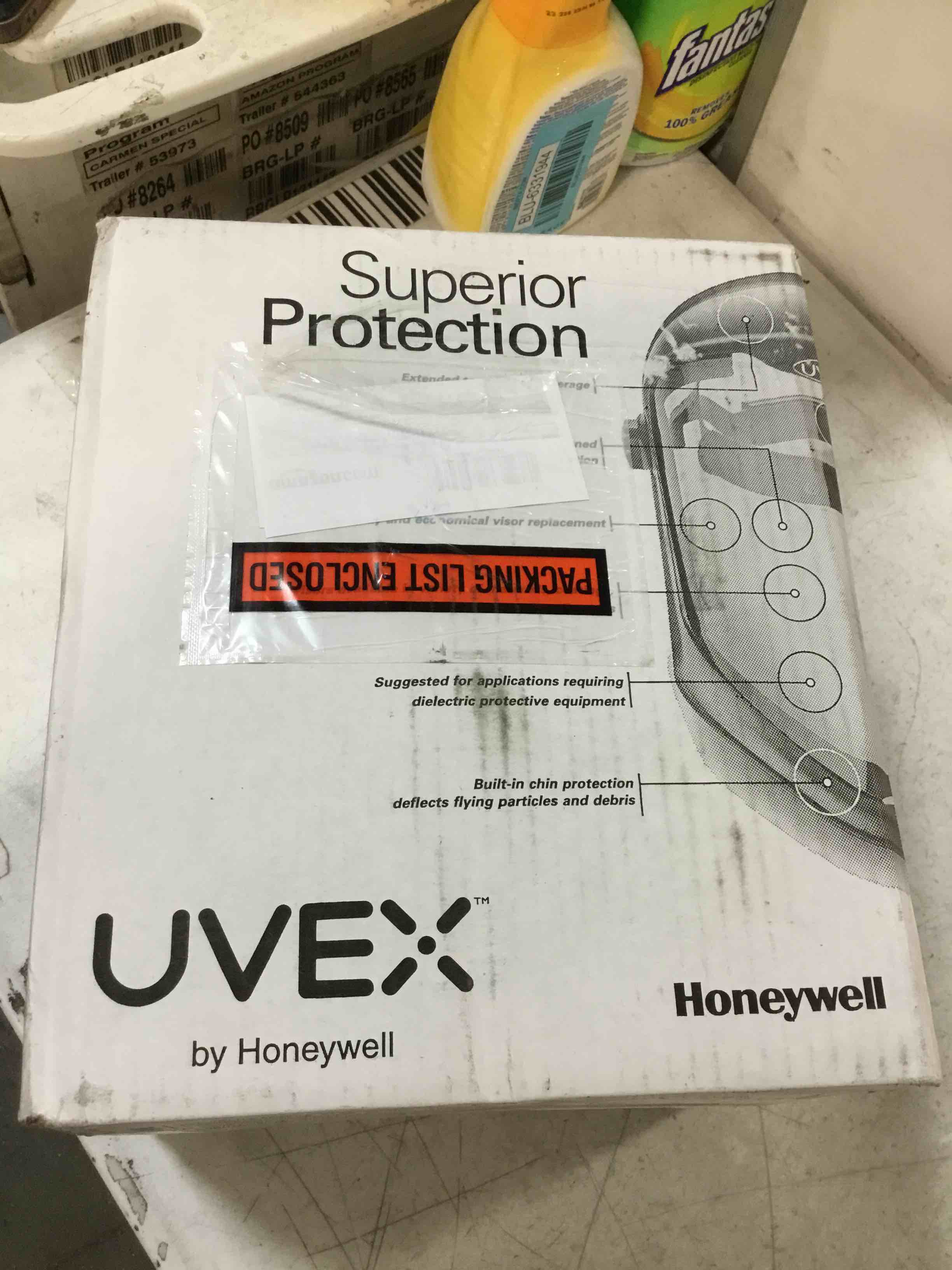 https://s3.amazonaws.com/lotting-images-prod/bidfta/YEL5737756_1712156288094.jpeg