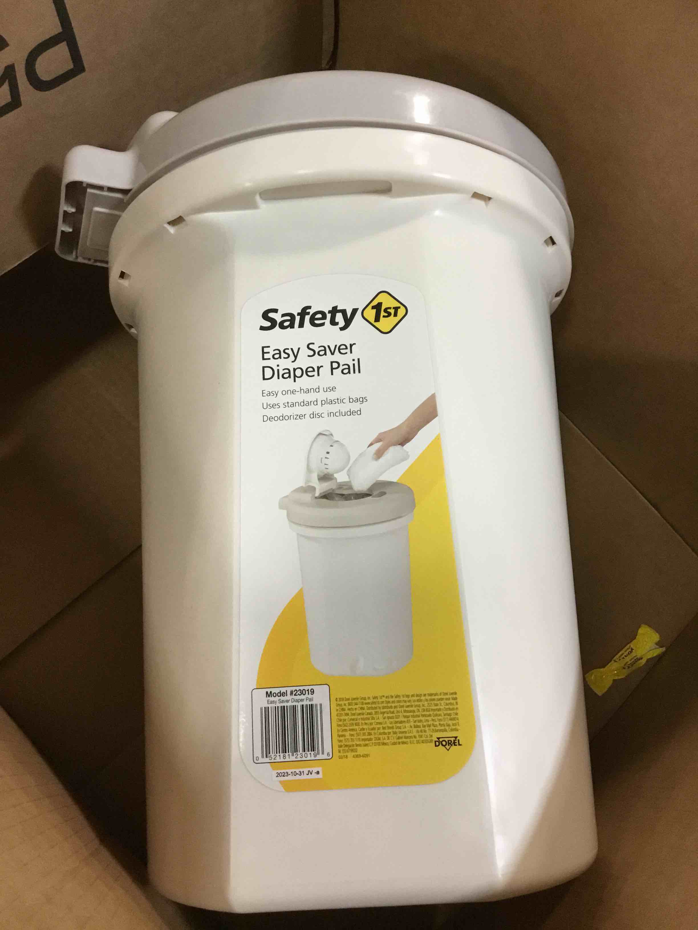 https://s3.amazonaws.com/lotting-images-prod/bidfta/YEL5737911_1712233959676.jpeg