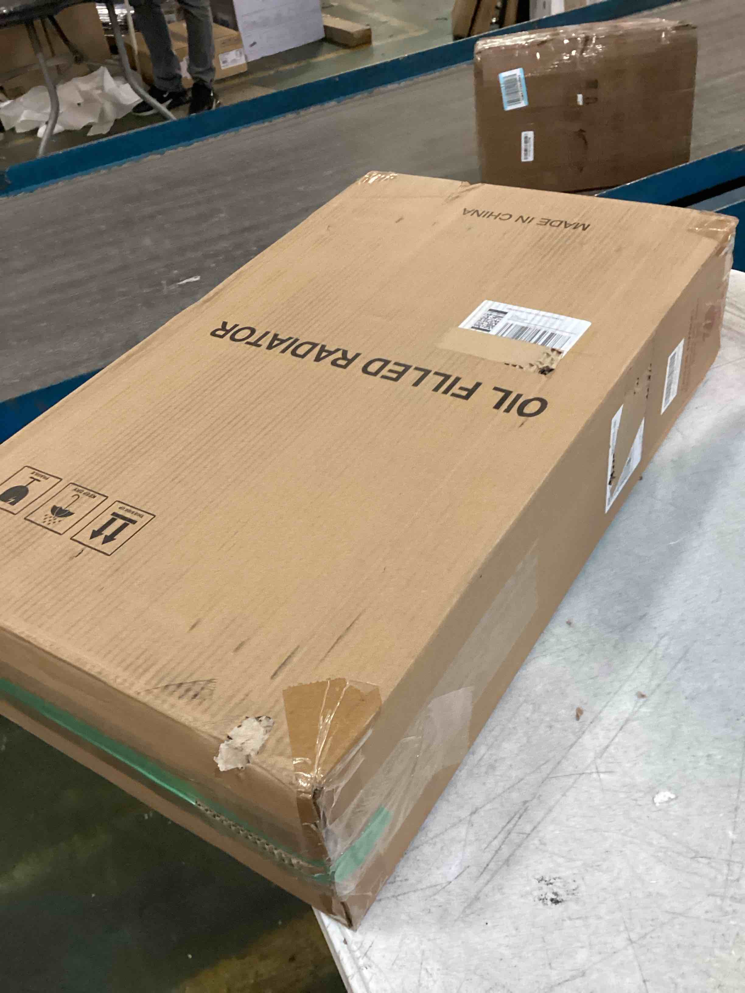 https://s3.amazonaws.com/lotting-images-prod/bidfta/YEL5738125_1709752247856.jpeg