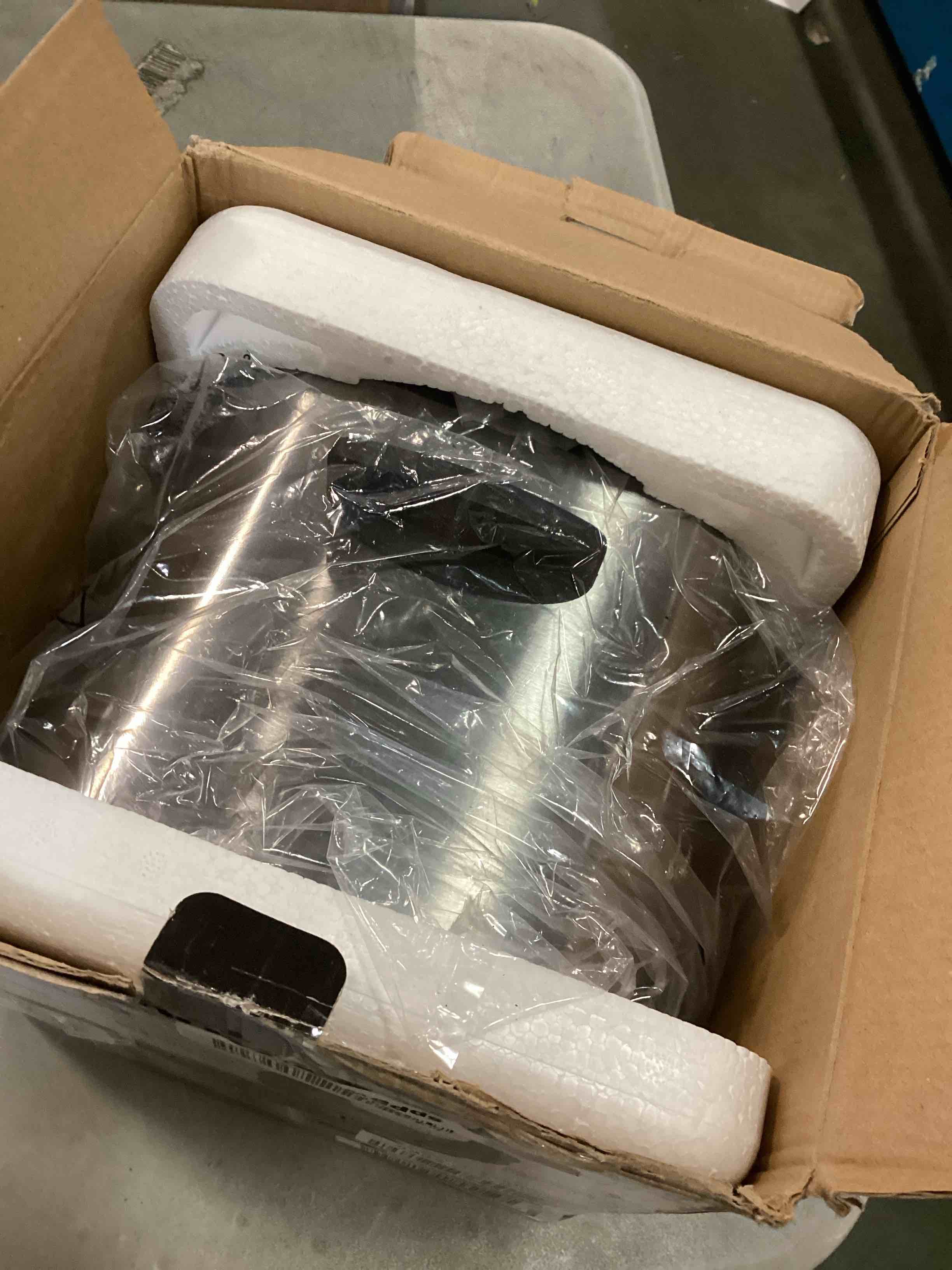 https://s3.amazonaws.com/lotting-images-prod/bidfta/YEL5738356_1709827902578.jpeg