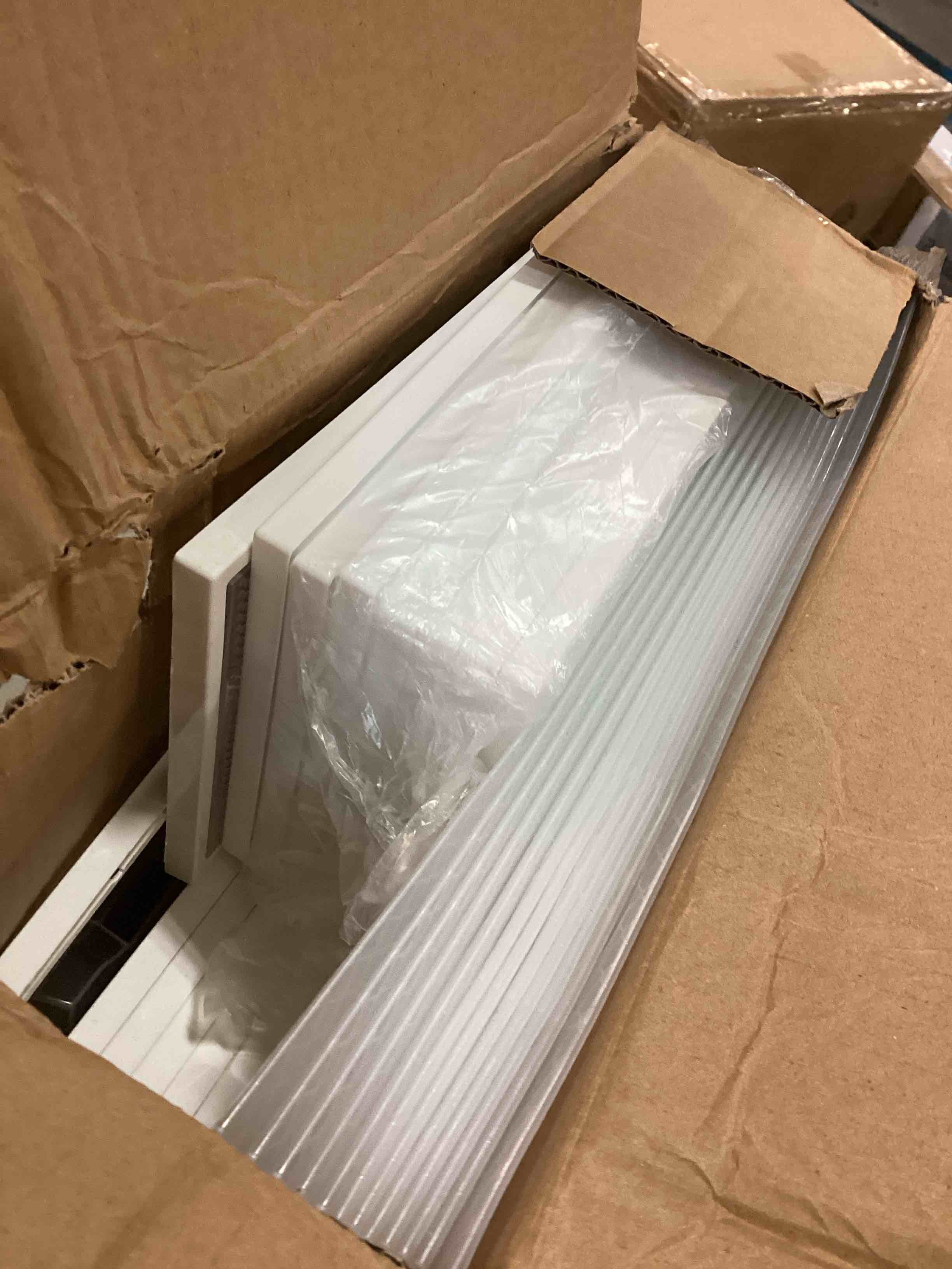 https://s3.amazonaws.com/lotting-images-prod/bidfta/YEL5738378_1709829674890.jpeg