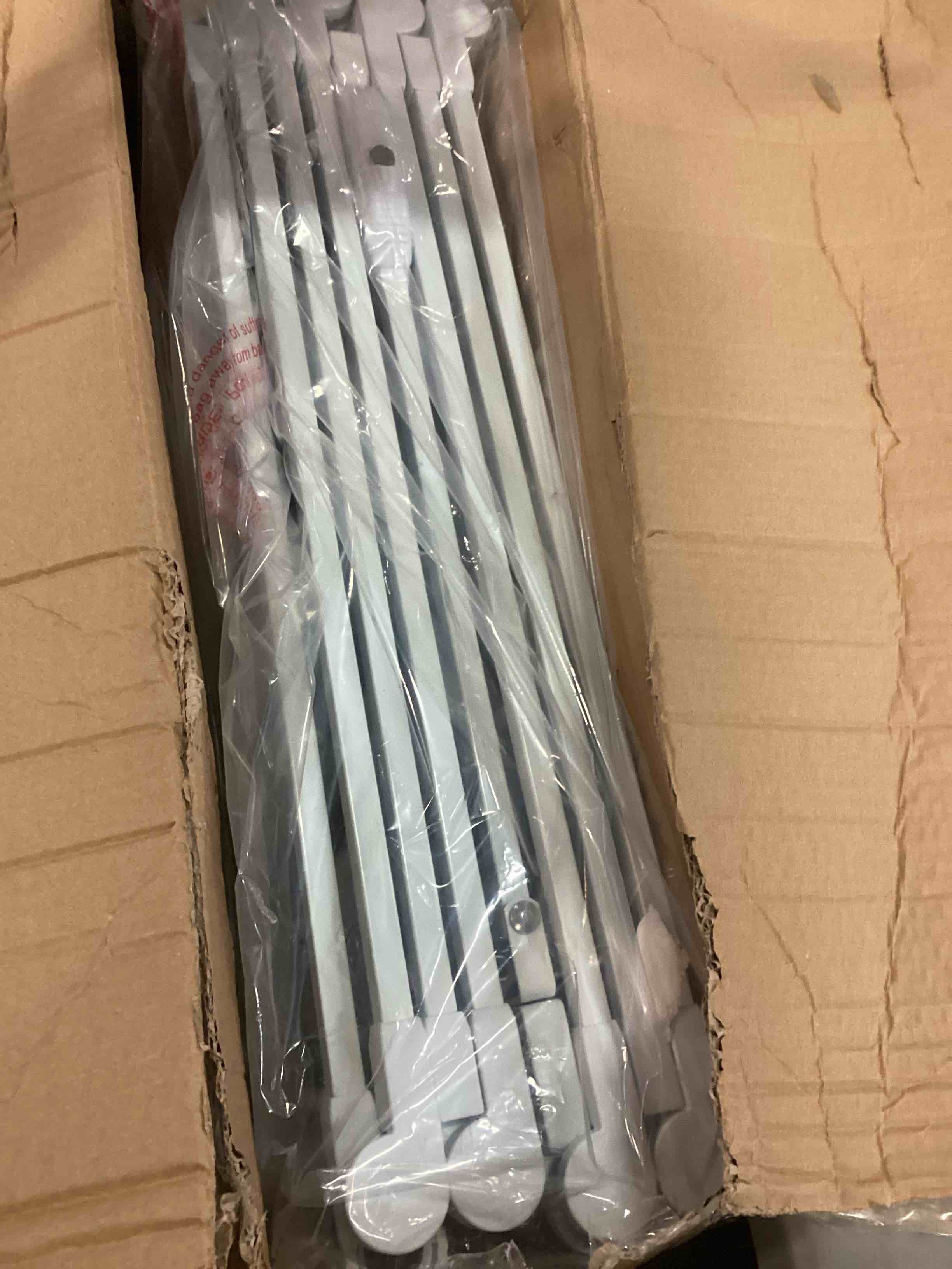 https://s3.amazonaws.com/lotting-images-prod/bidfta/YEL5738791_1709927270712.jpeg