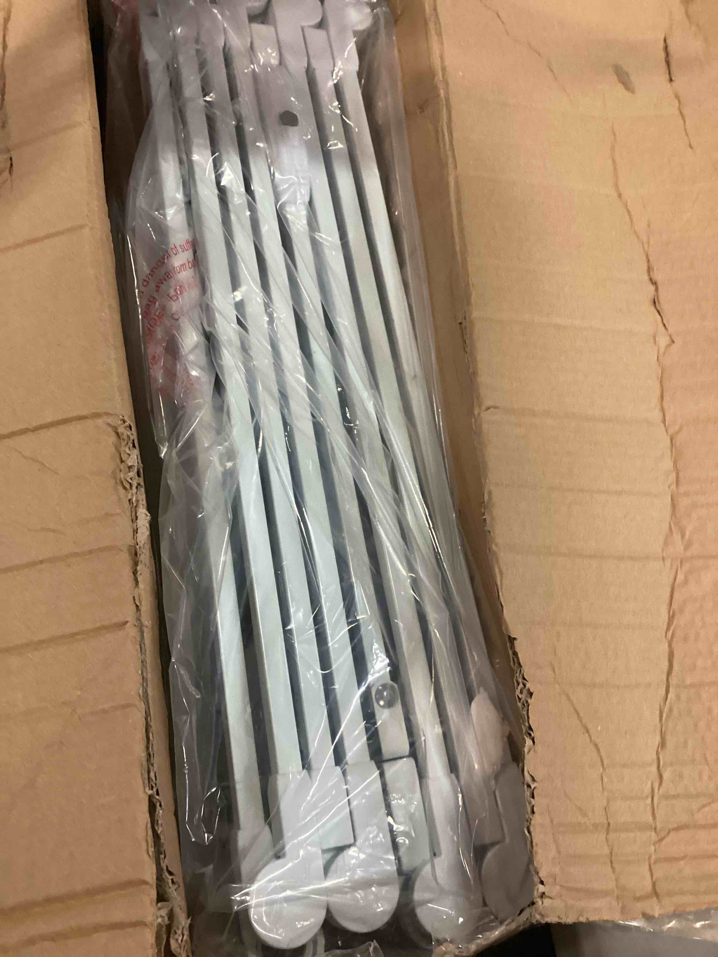 https://s3.amazonaws.com/lotting-images-prod/bidfta/YEL5738791_1709927272060.jpeg