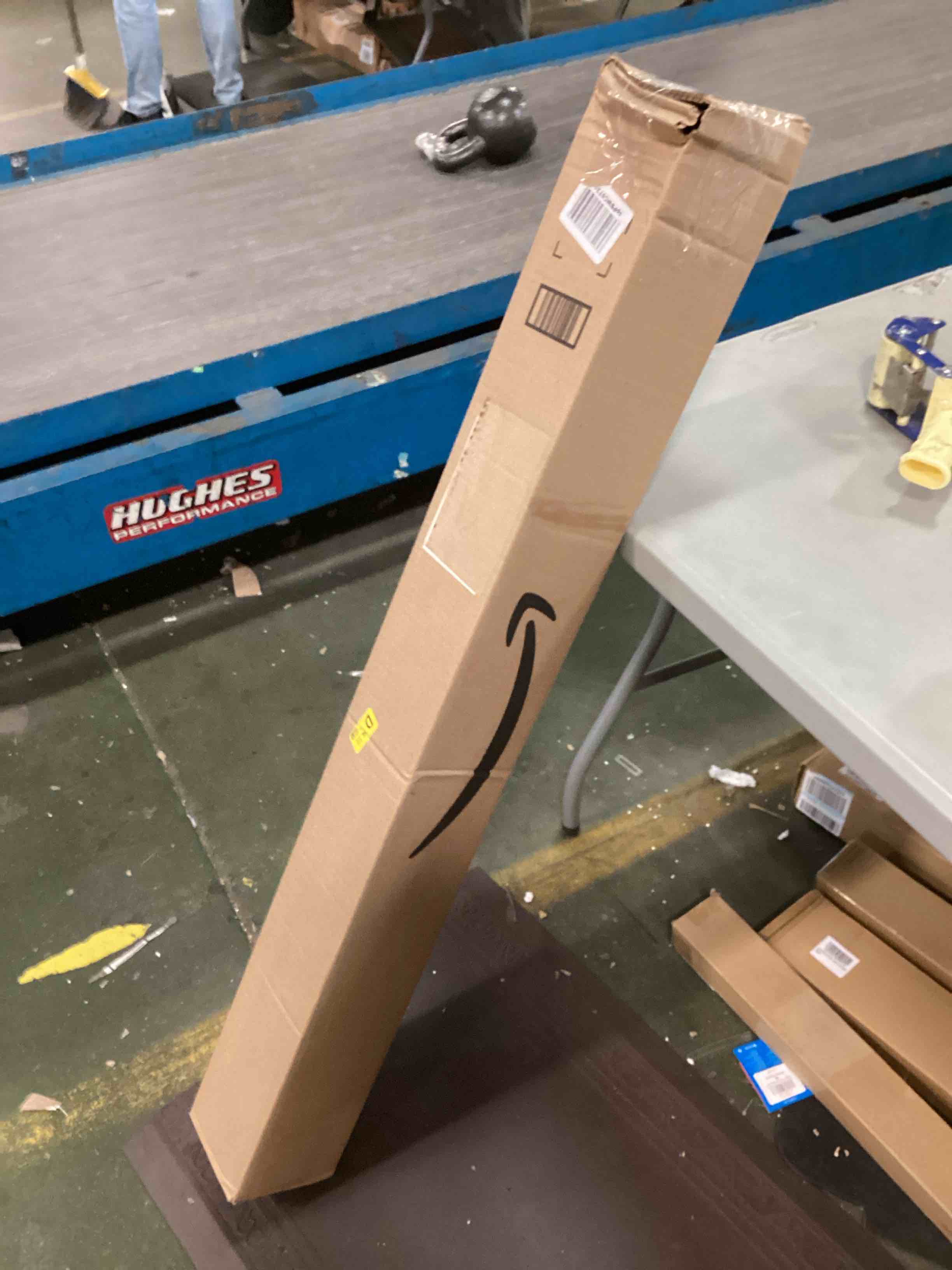 https://s3.amazonaws.com/lotting-images-prod/bidfta/YEL5738834_1709932630098.jpeg