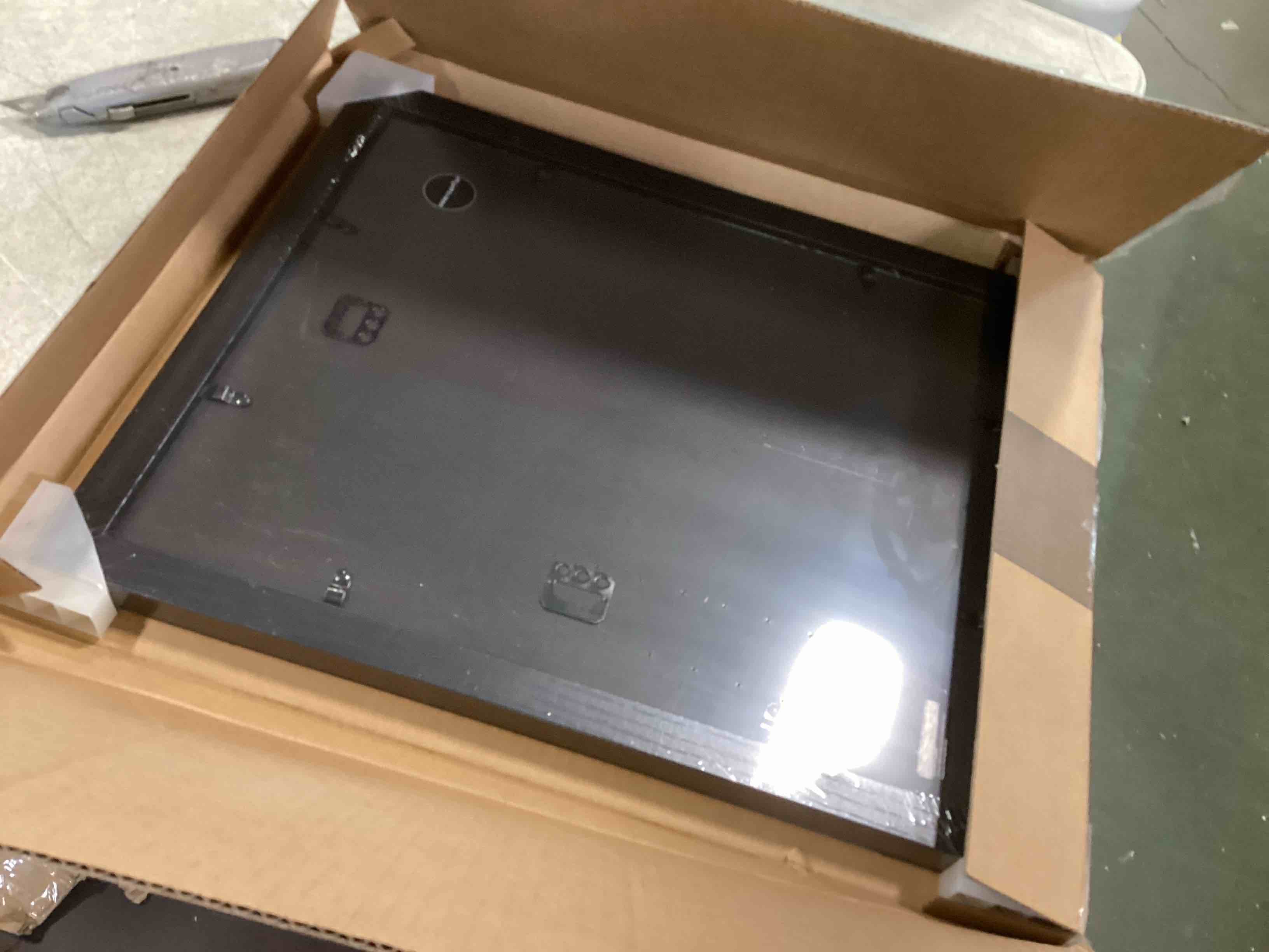 https://s3.amazonaws.com/lotting-images-prod/bidfta/YEL5739084_1710182732746.jpeg