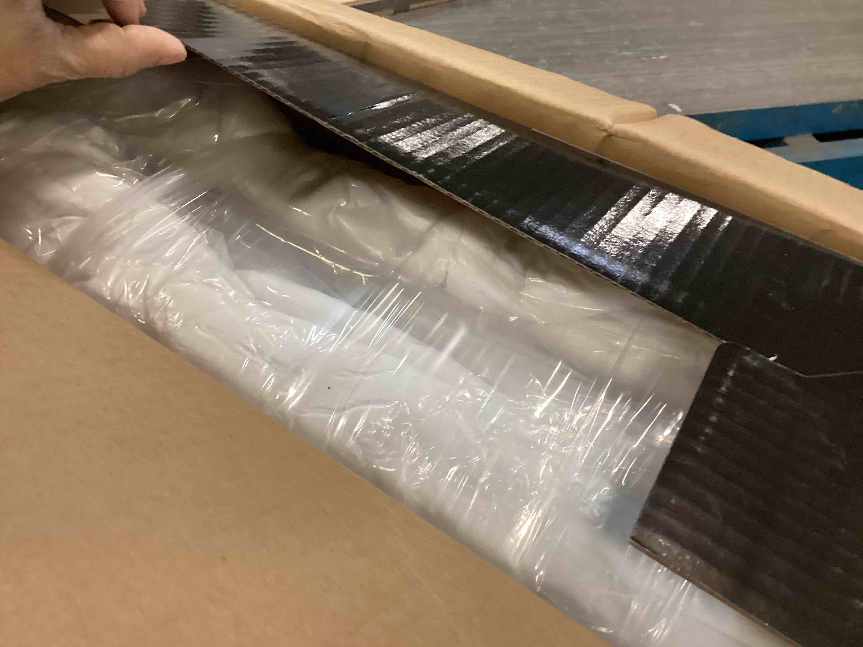 https://s3.amazonaws.com/lotting-images-prod/bidfta/YEL5739230_1710336876285.jpeg