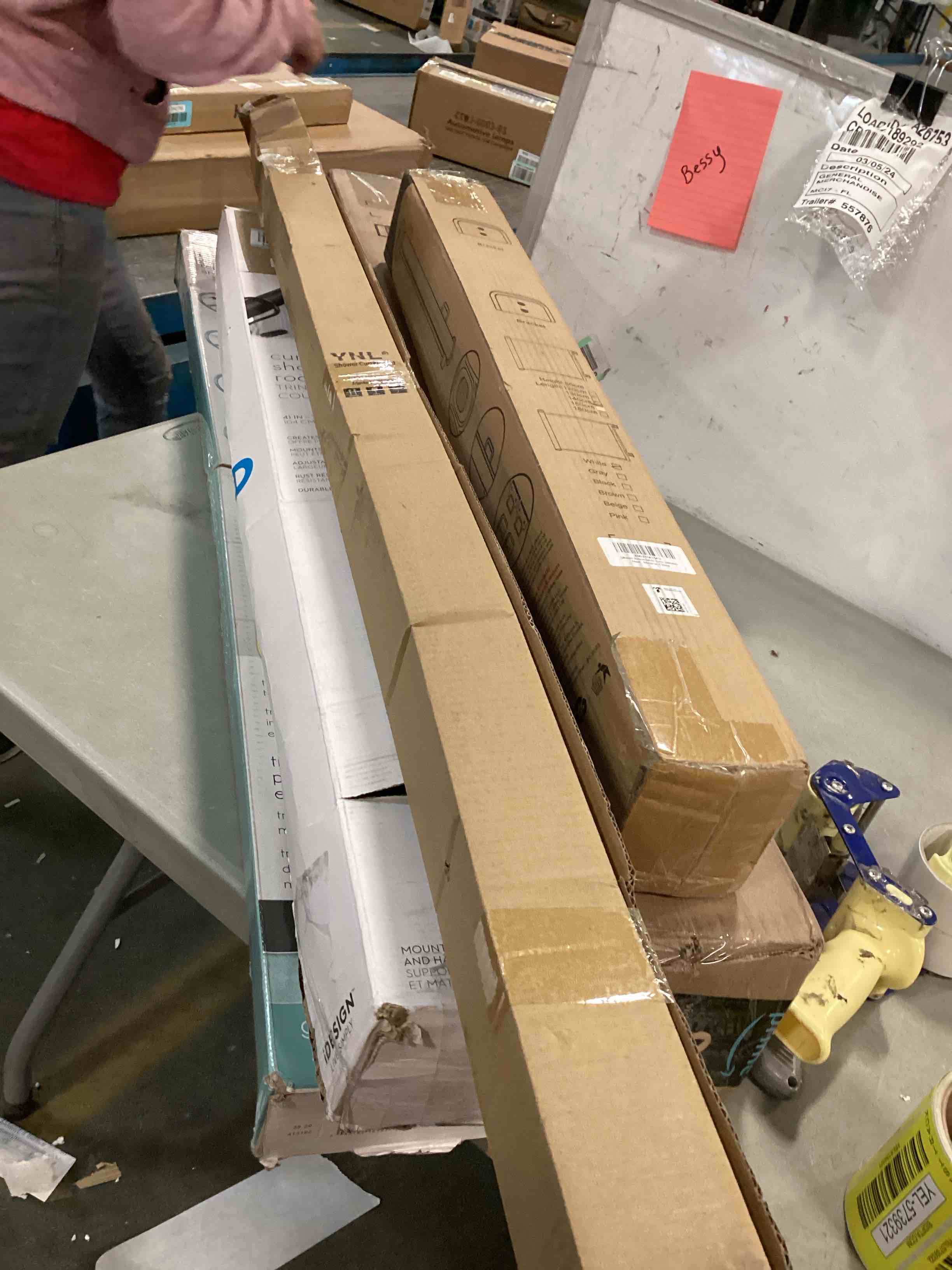 https://s3.amazonaws.com/lotting-images-prod/bidfta/YEL5739317_1710345073906.jpeg