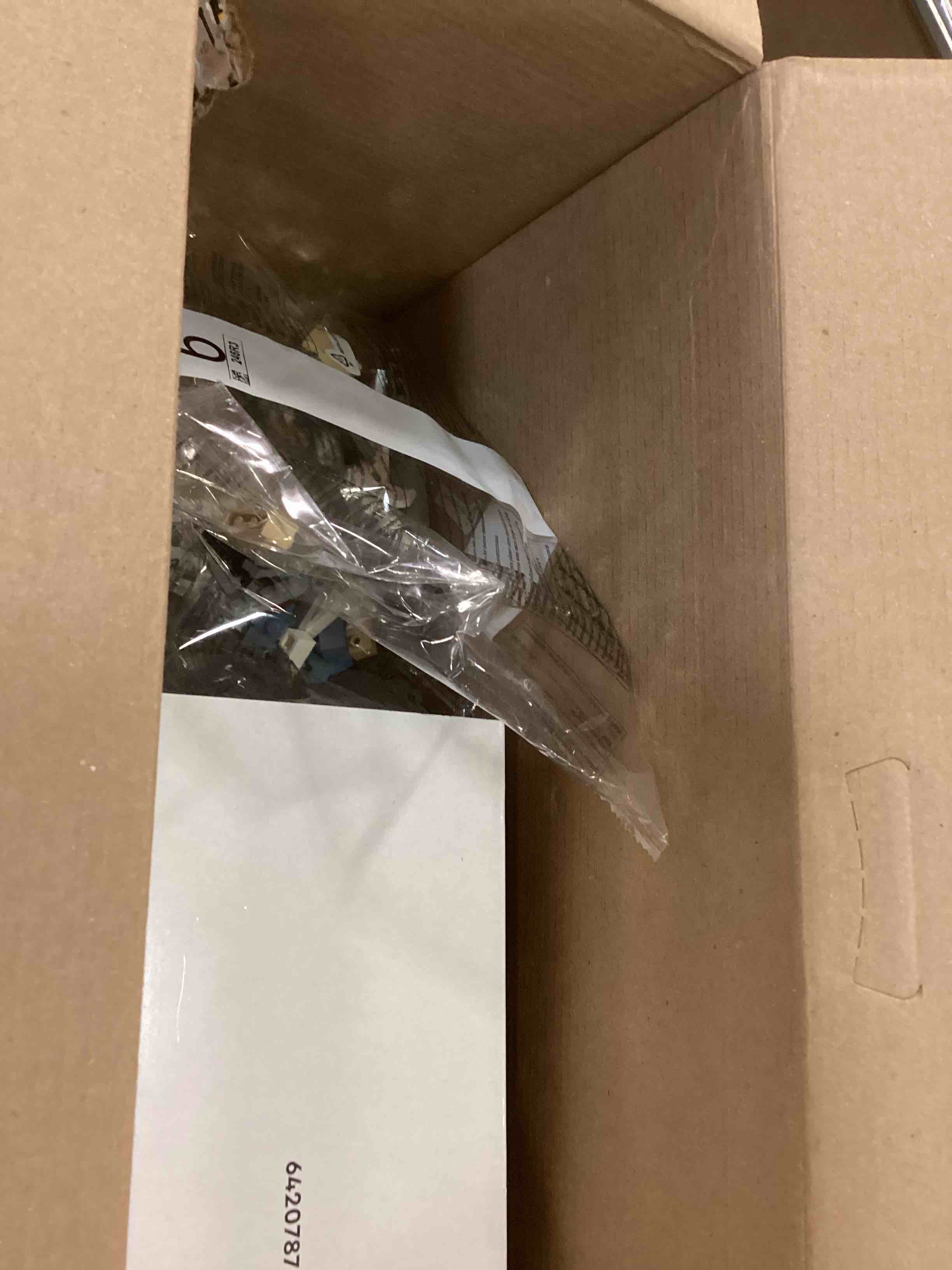 https://s3.amazonaws.com/lotting-images-prod/bidfta/YEL5739452_1709931309695.jpeg