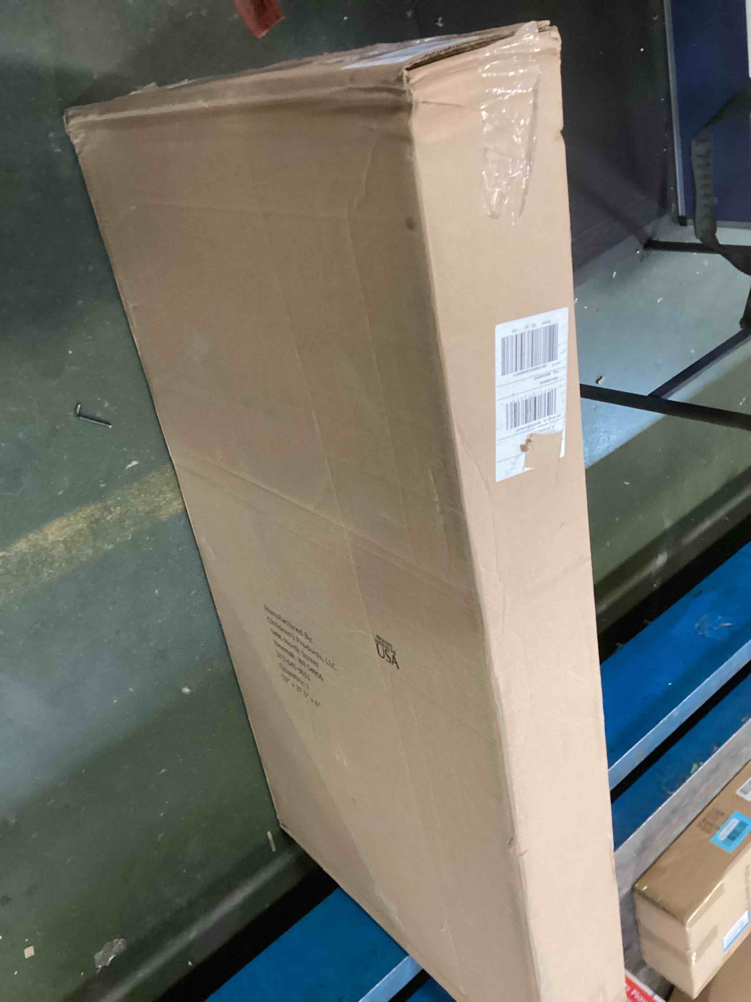 https://s3.amazonaws.com/lotting-images-prod/bidfta/YEL5740152_1710259676318.jpeg