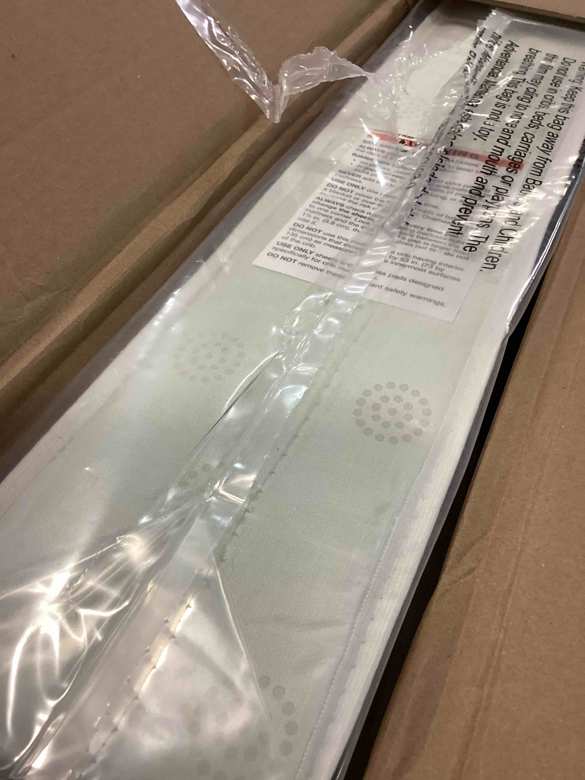 https://s3.amazonaws.com/lotting-images-prod/bidfta/YEL5740152_1710259697068.jpeg