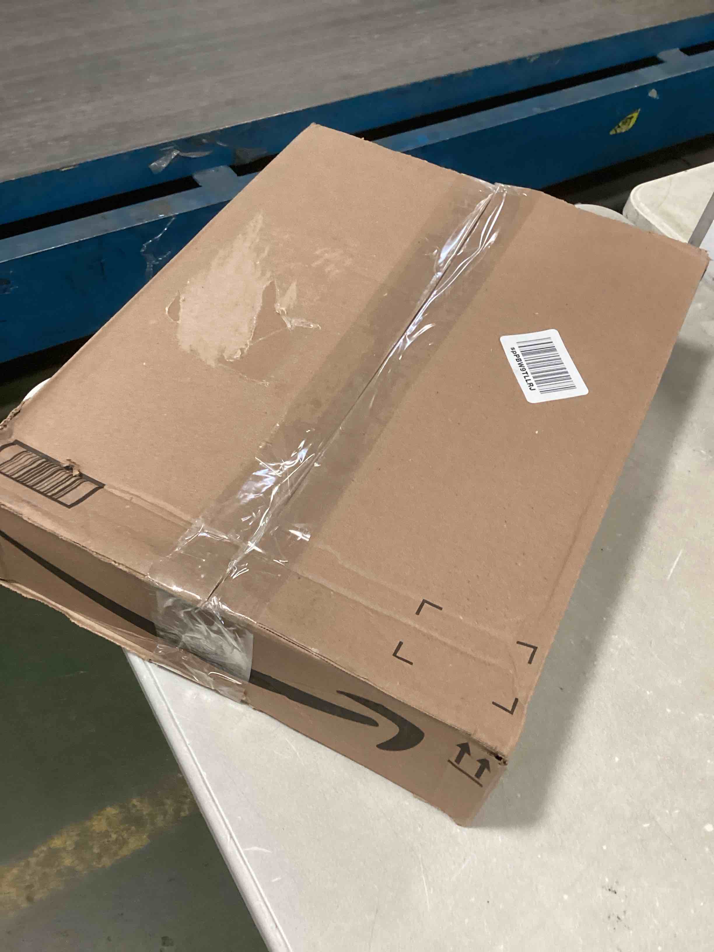 https://s3.amazonaws.com/lotting-images-prod/bidfta/YEL5740370_1710335360174.jpeg