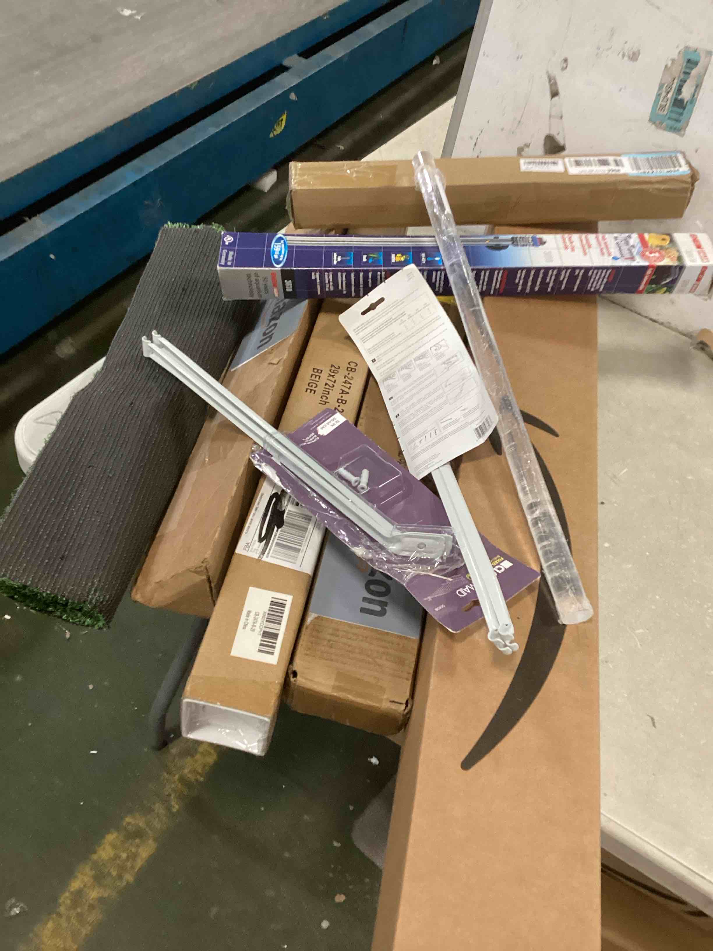https://s3.amazonaws.com/lotting-images-prod/bidfta/YEL5740565_1710353747962.jpeg