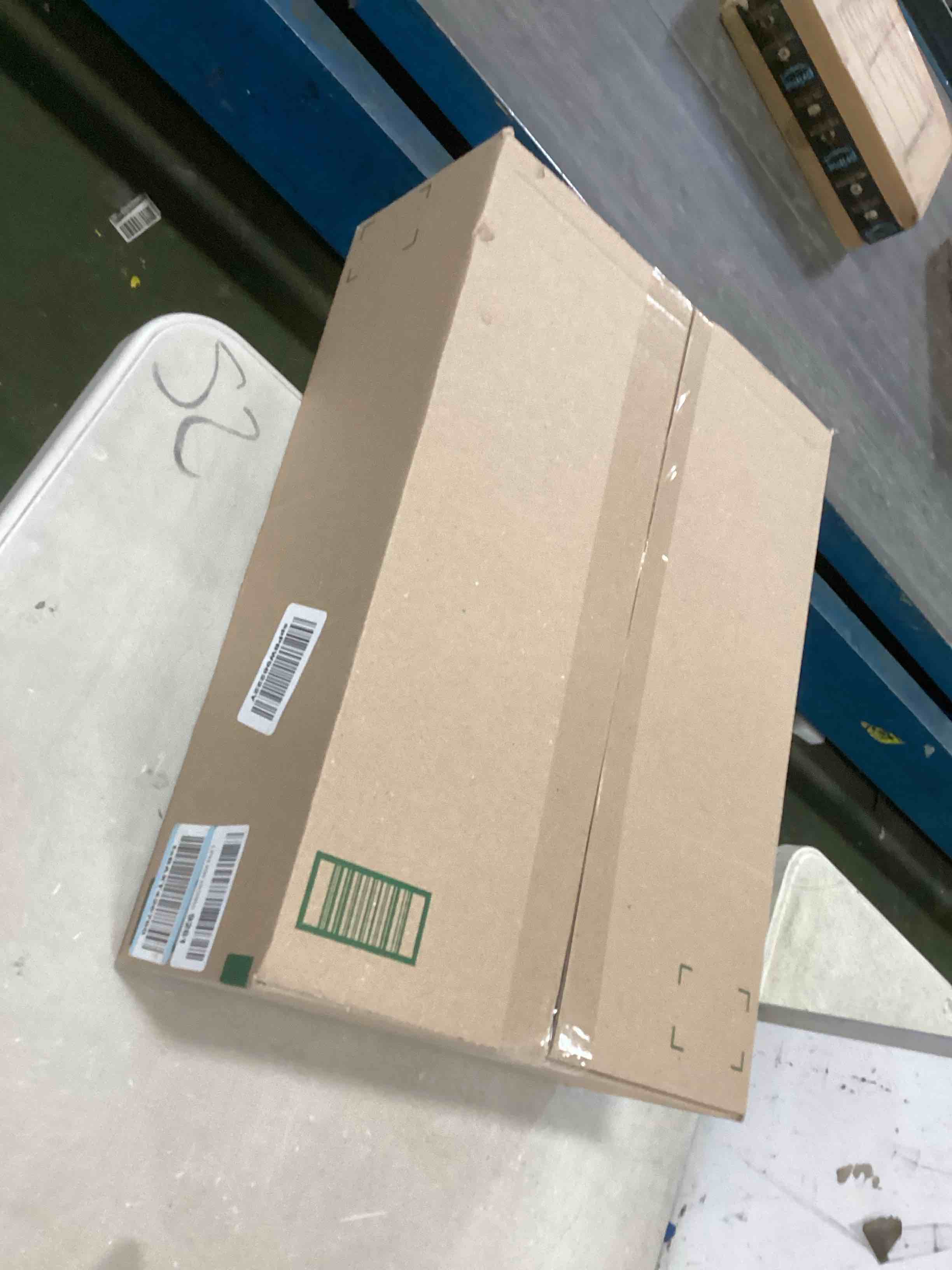 https://s3.amazonaws.com/lotting-images-prod/bidfta/YEL5740570_1710354531233.jpeg