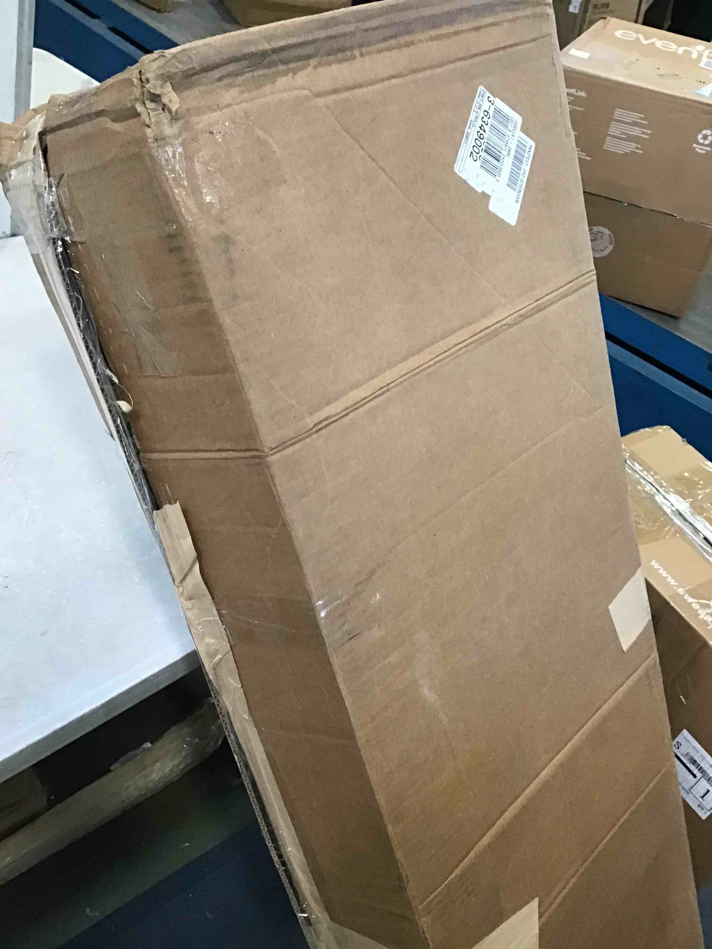https://s3.amazonaws.com/lotting-images-prod/bidfta/YEL5741122_1710168304675.jpeg