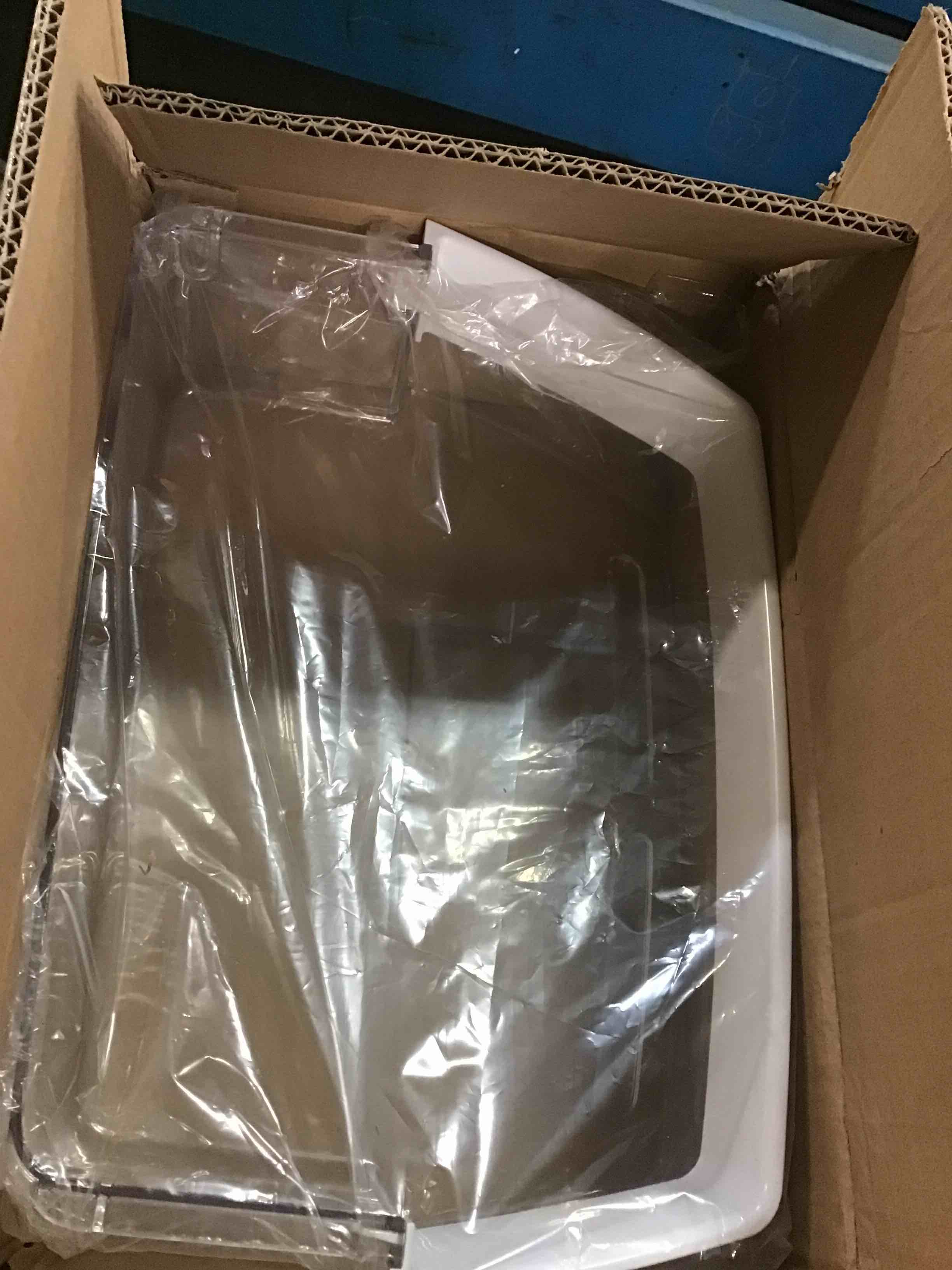 https://s3.amazonaws.com/lotting-images-prod/bidfta/YEL5741708_1710420000192.jpeg