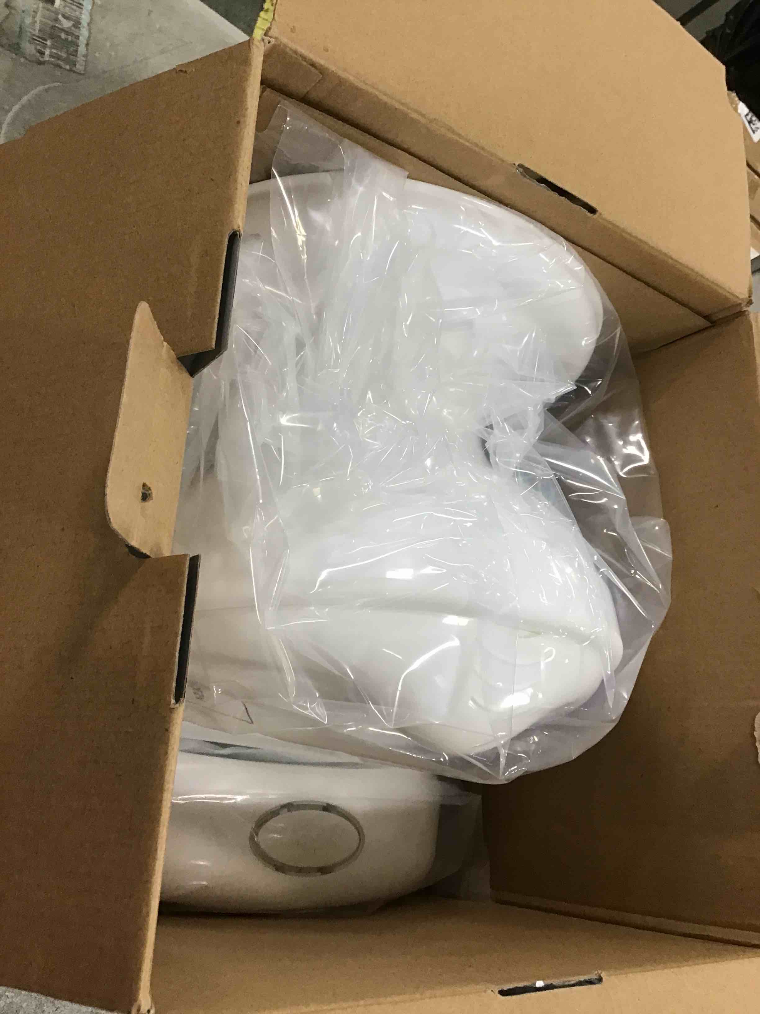 https://s3.amazonaws.com/lotting-images-prod/bidfta/YEL5742628_1709820684660.jpeg