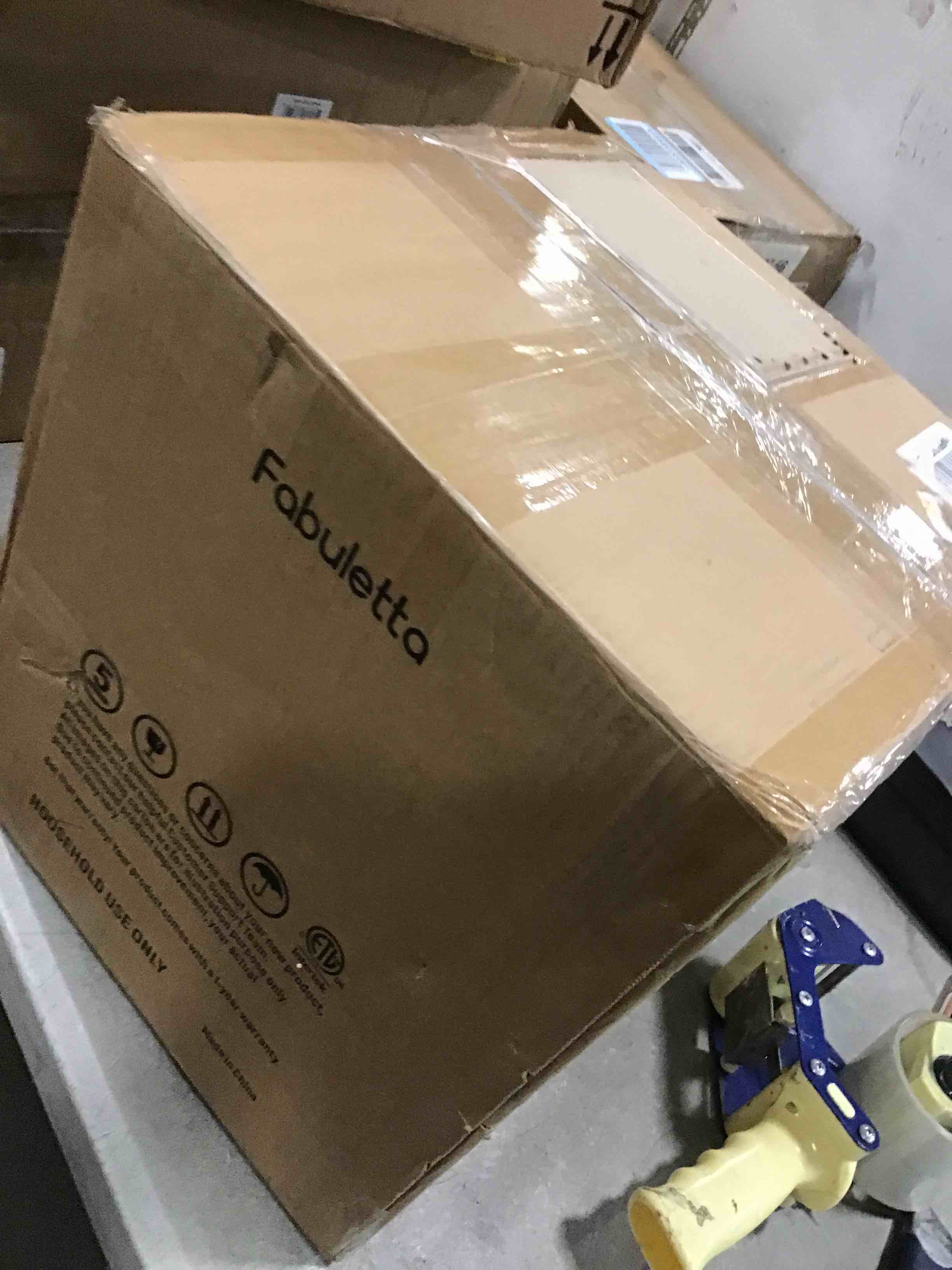 https://s3.amazonaws.com/lotting-images-prod/bidfta/YEL5742787_1709835226306.jpeg