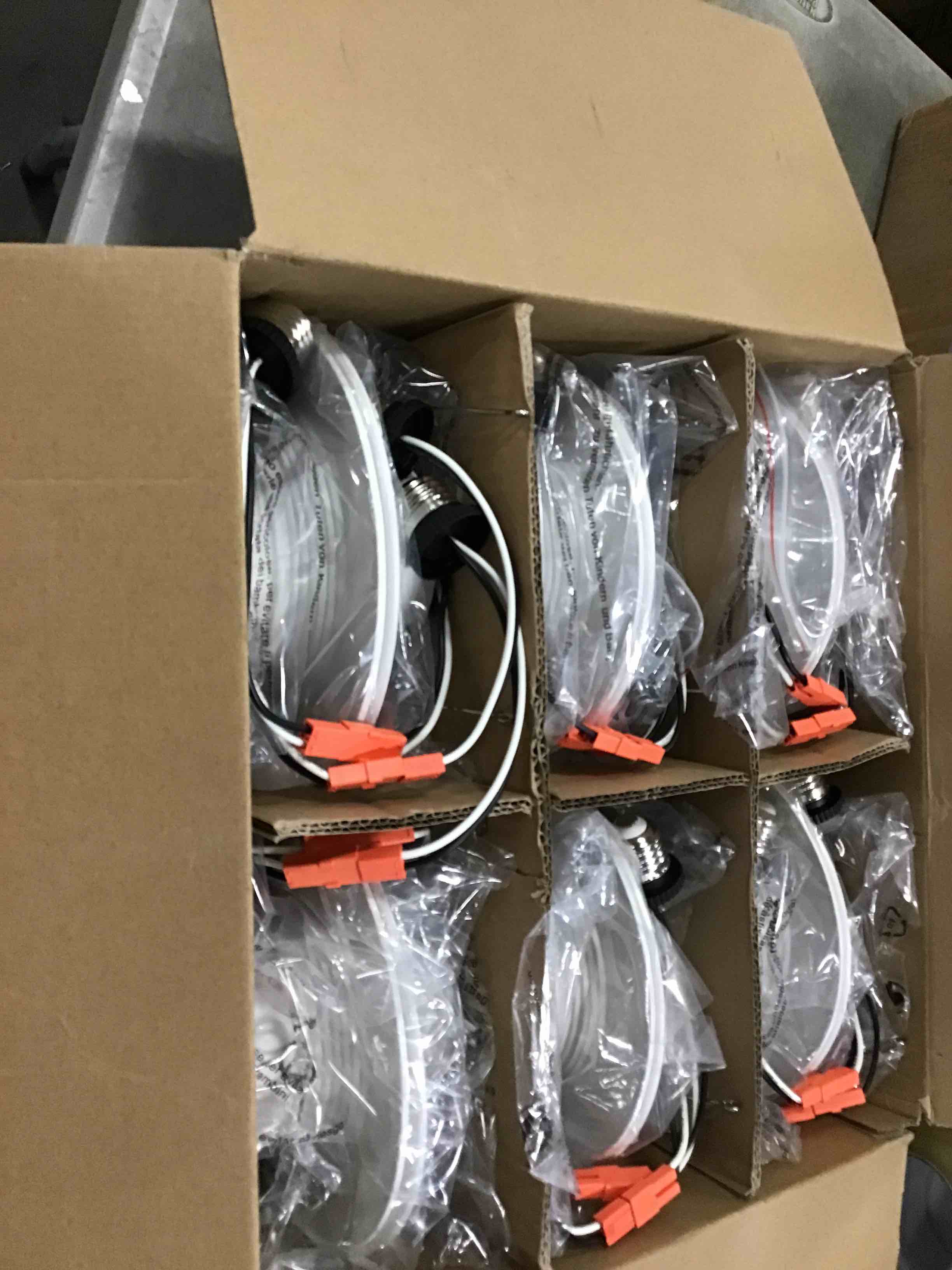 https://s3.amazonaws.com/lotting-images-prod/bidfta/YEL5742812_1709836799739.jpeg