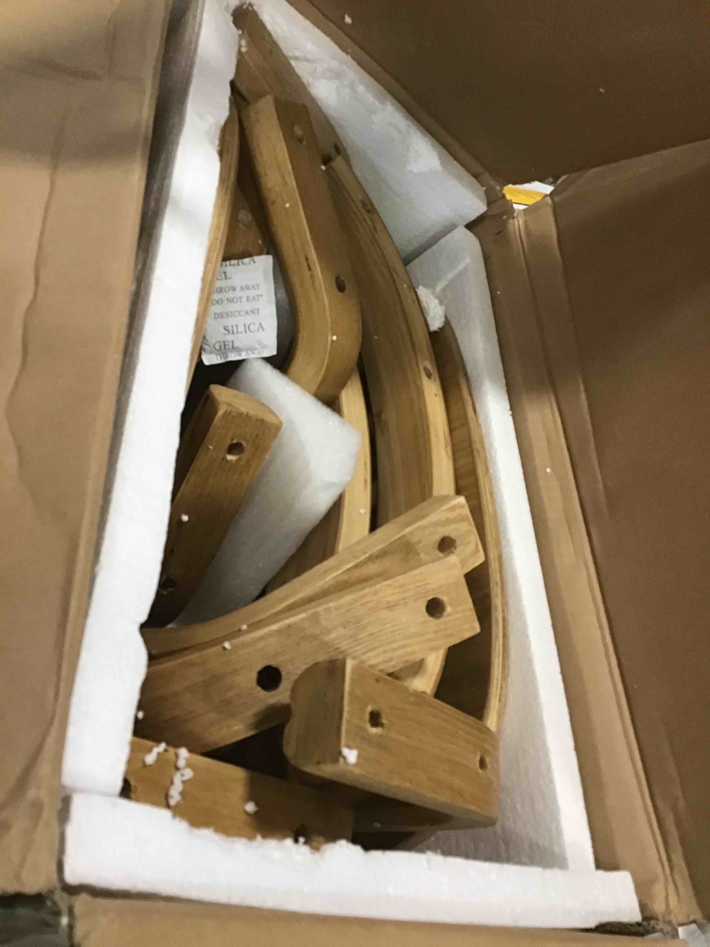 https://s3.amazonaws.com/lotting-images-prod/bidfta/YEL5743220_1709919682886.jpeg