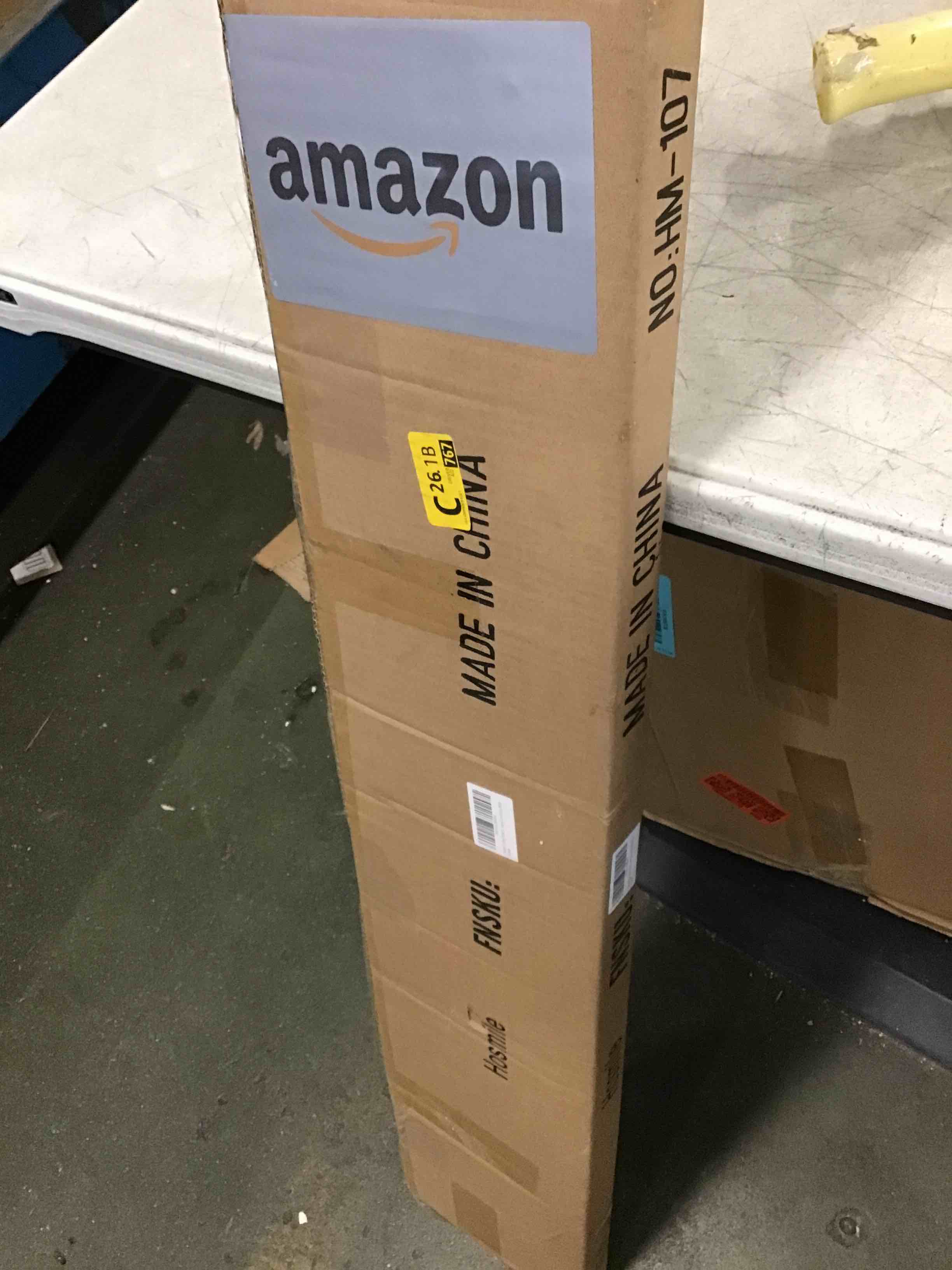 https://s3.amazonaws.com/lotting-images-prod/bidfta/YEL5743308_1709926791080.jpeg