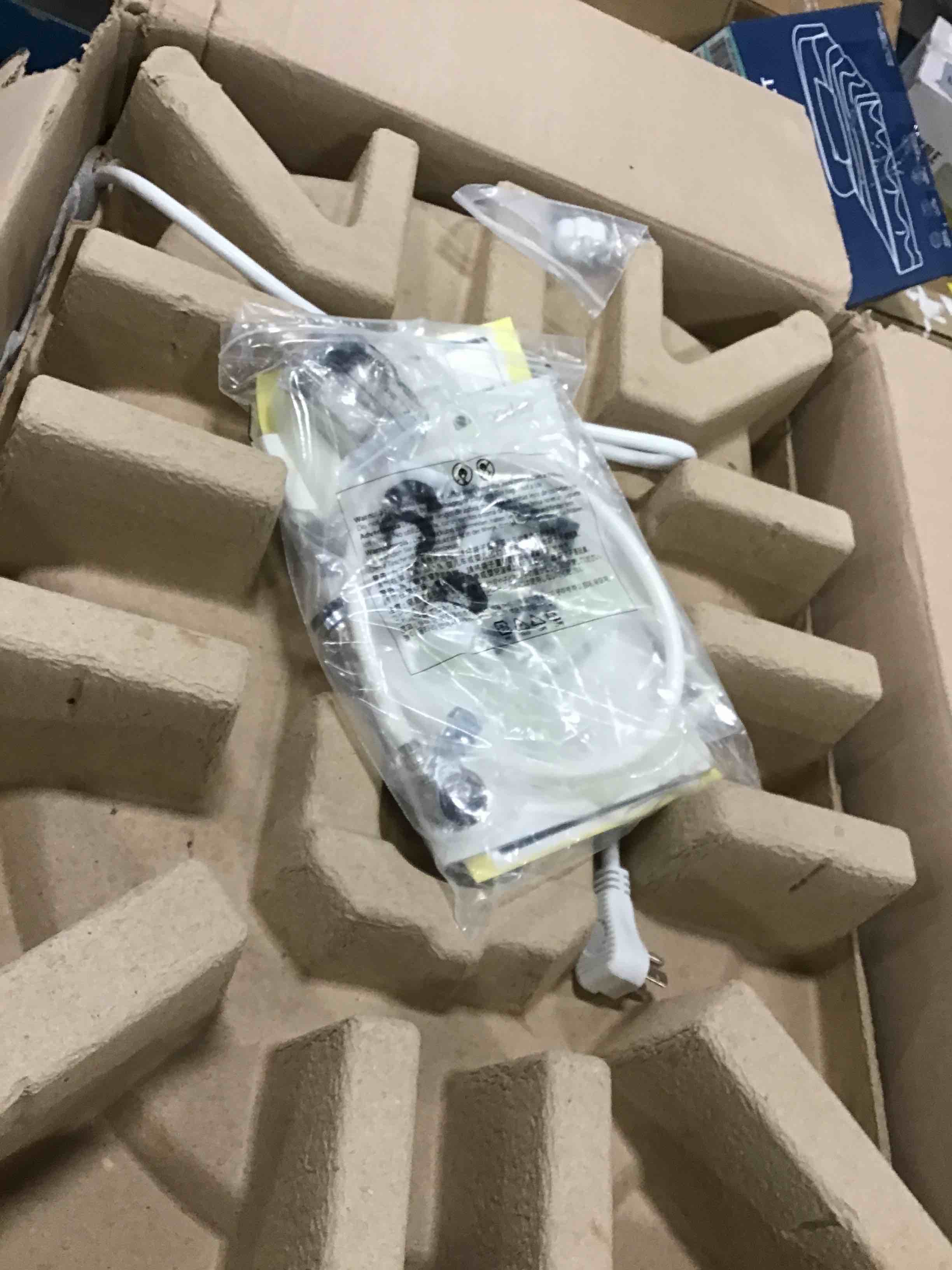 https://s3.amazonaws.com/lotting-images-prod/bidfta/YEL5743635_1710000952121.jpeg