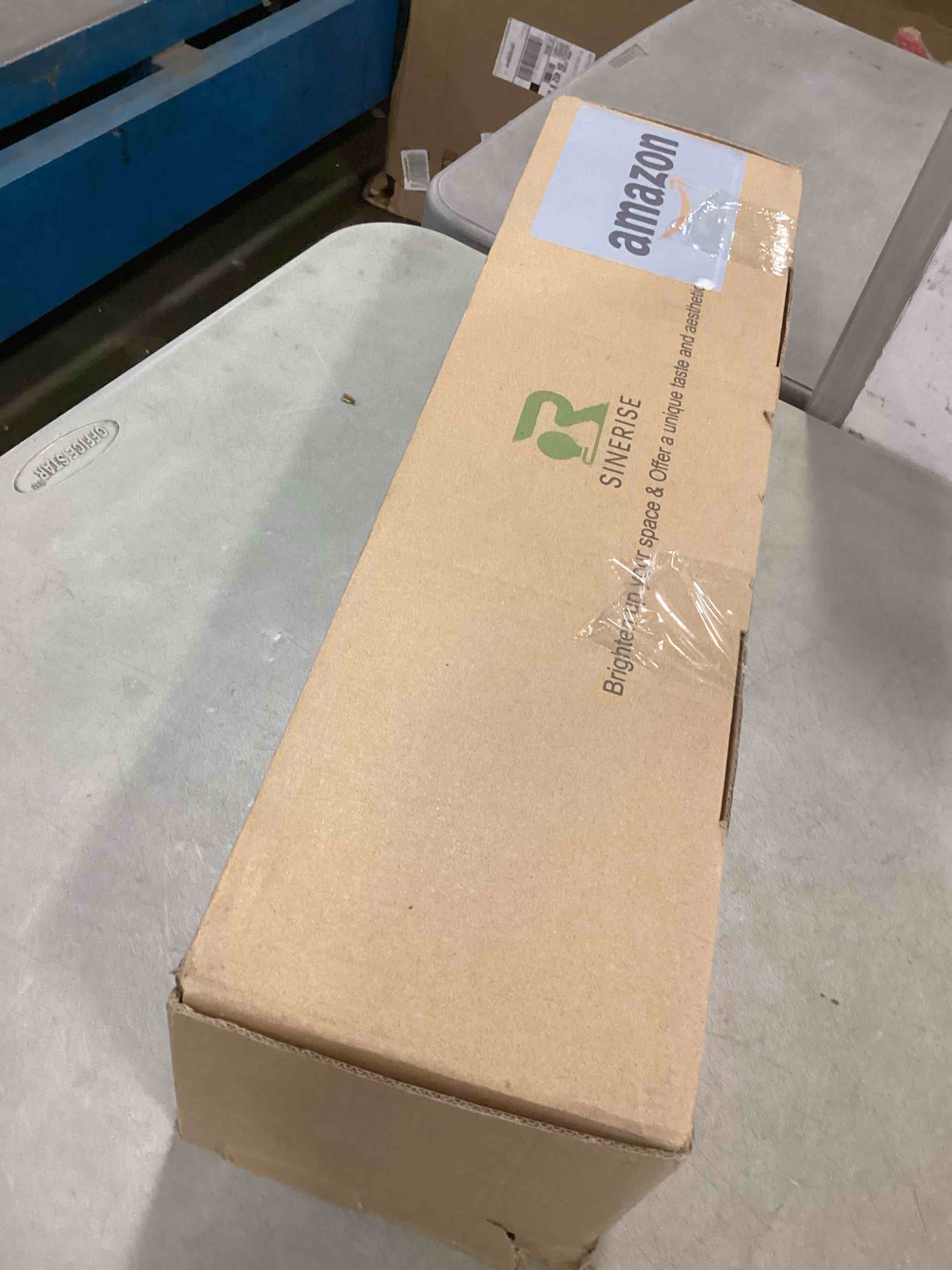 https://s3.amazonaws.com/lotting-images-prod/bidfta/YEL5747026_1711633854462.jpeg